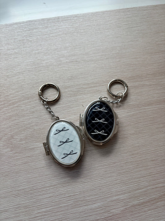 可愛配飾 橢圓形蝴蝶結鏡仔 White | Black