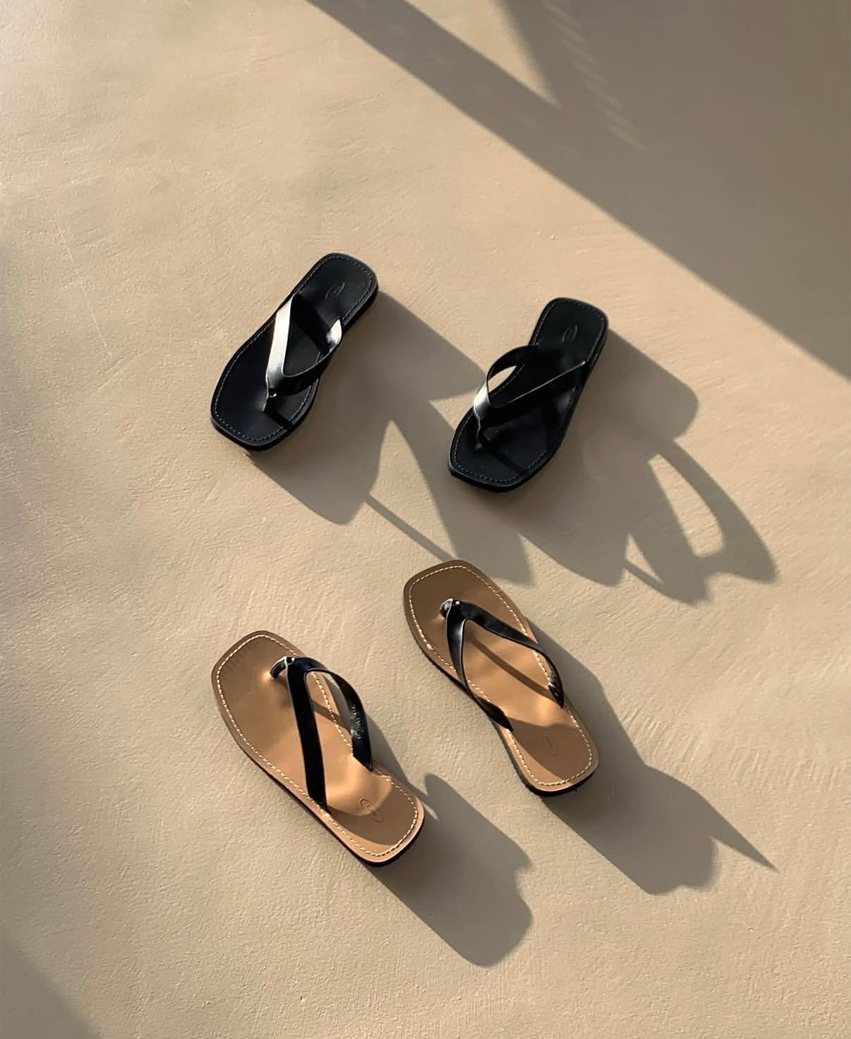 SH13- City Flip-Flop | Beige x Black | Black