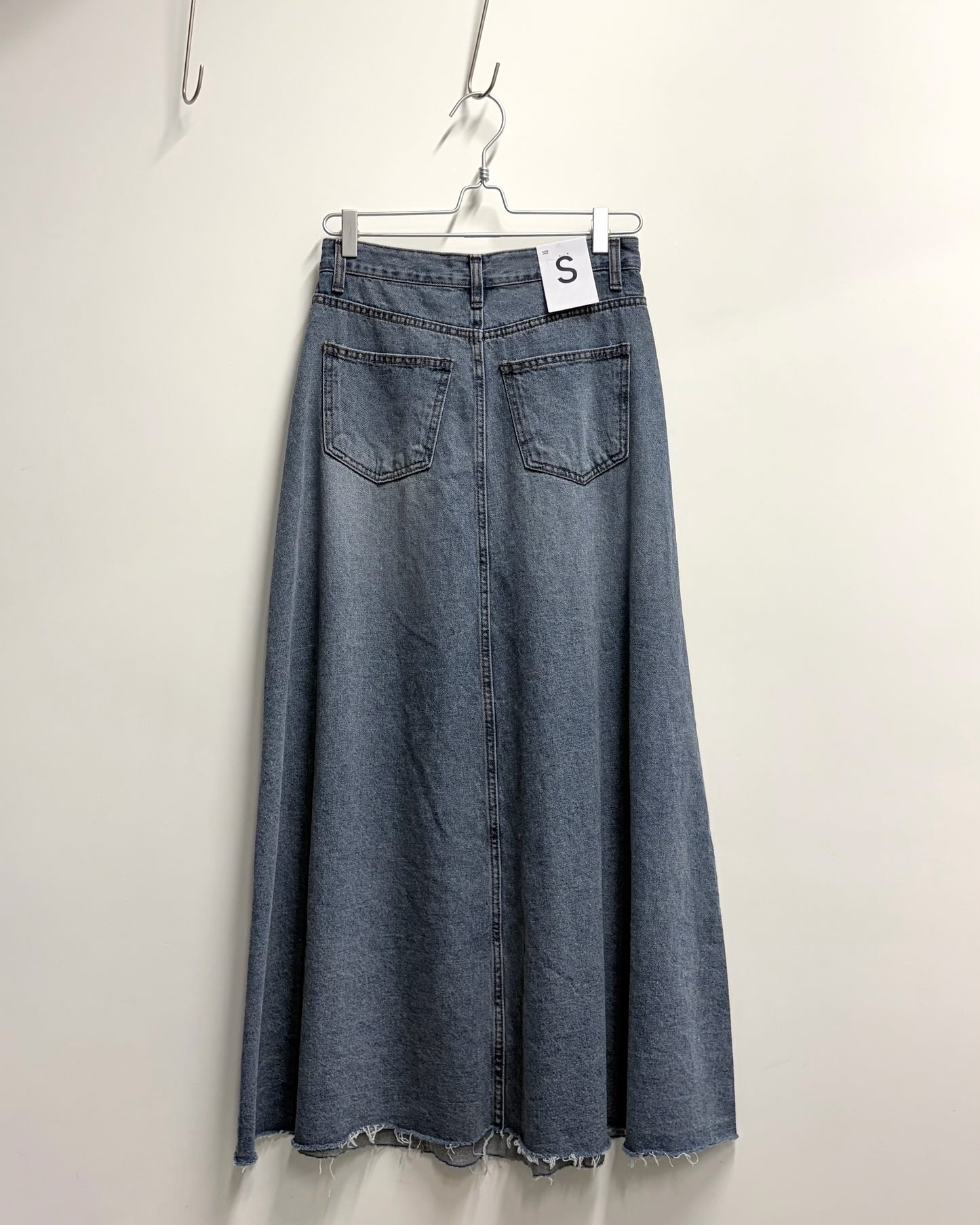 SK151- Daily Denim Skirt ( S / M )