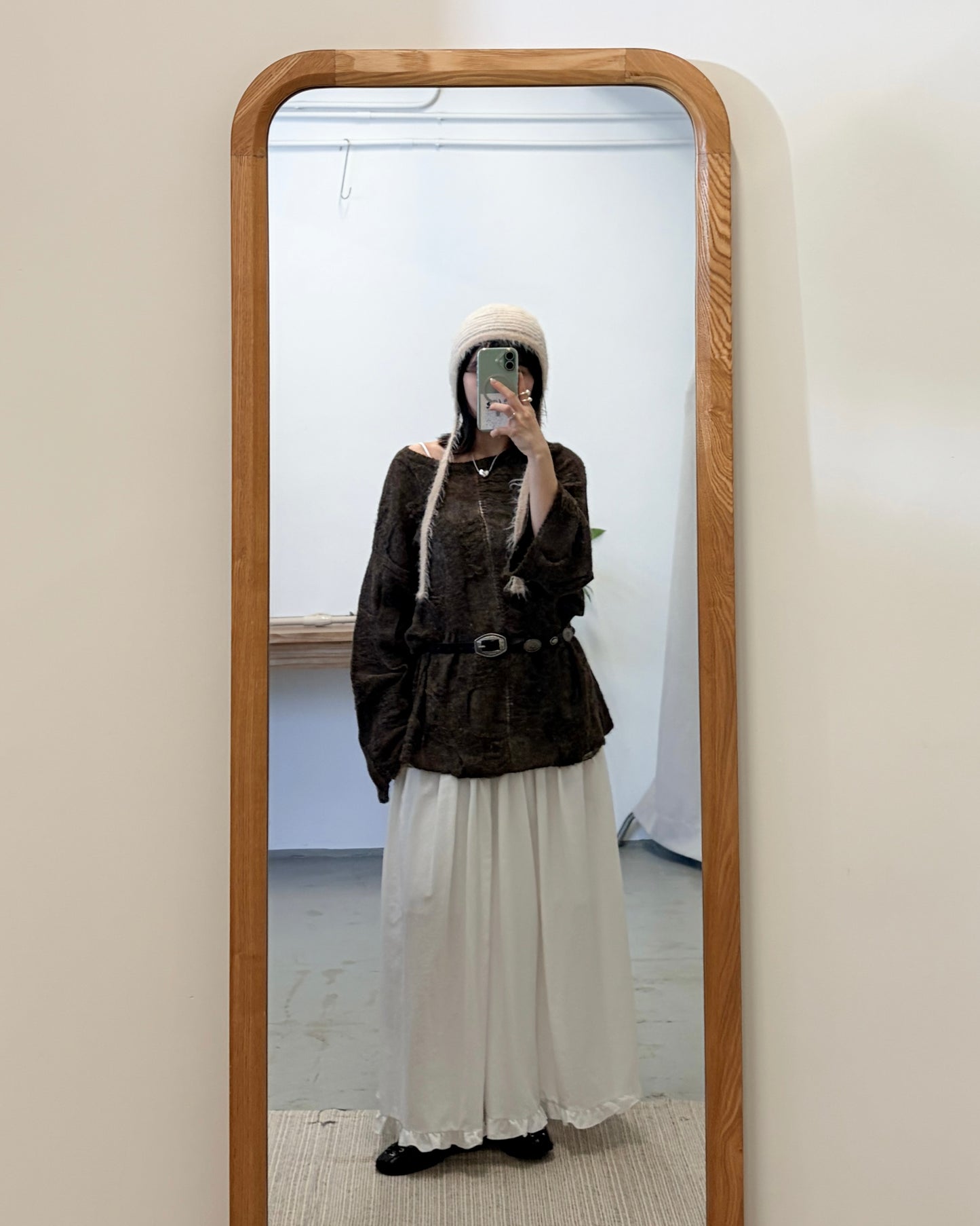 TP717- 馬海毛破爛Mesh Top | White | Brown | Black