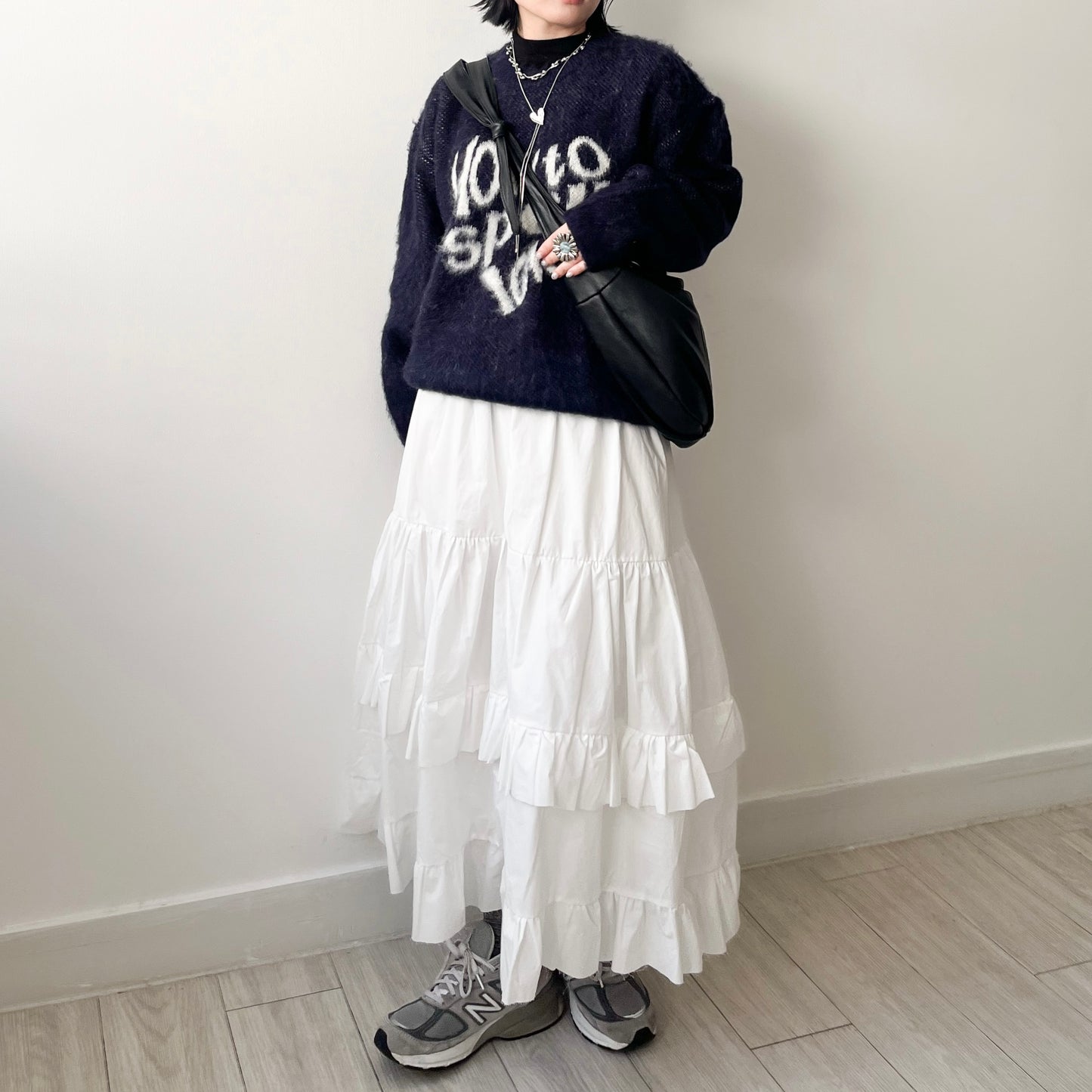 SK101- 破邊Ruffle Skirt | White | Black