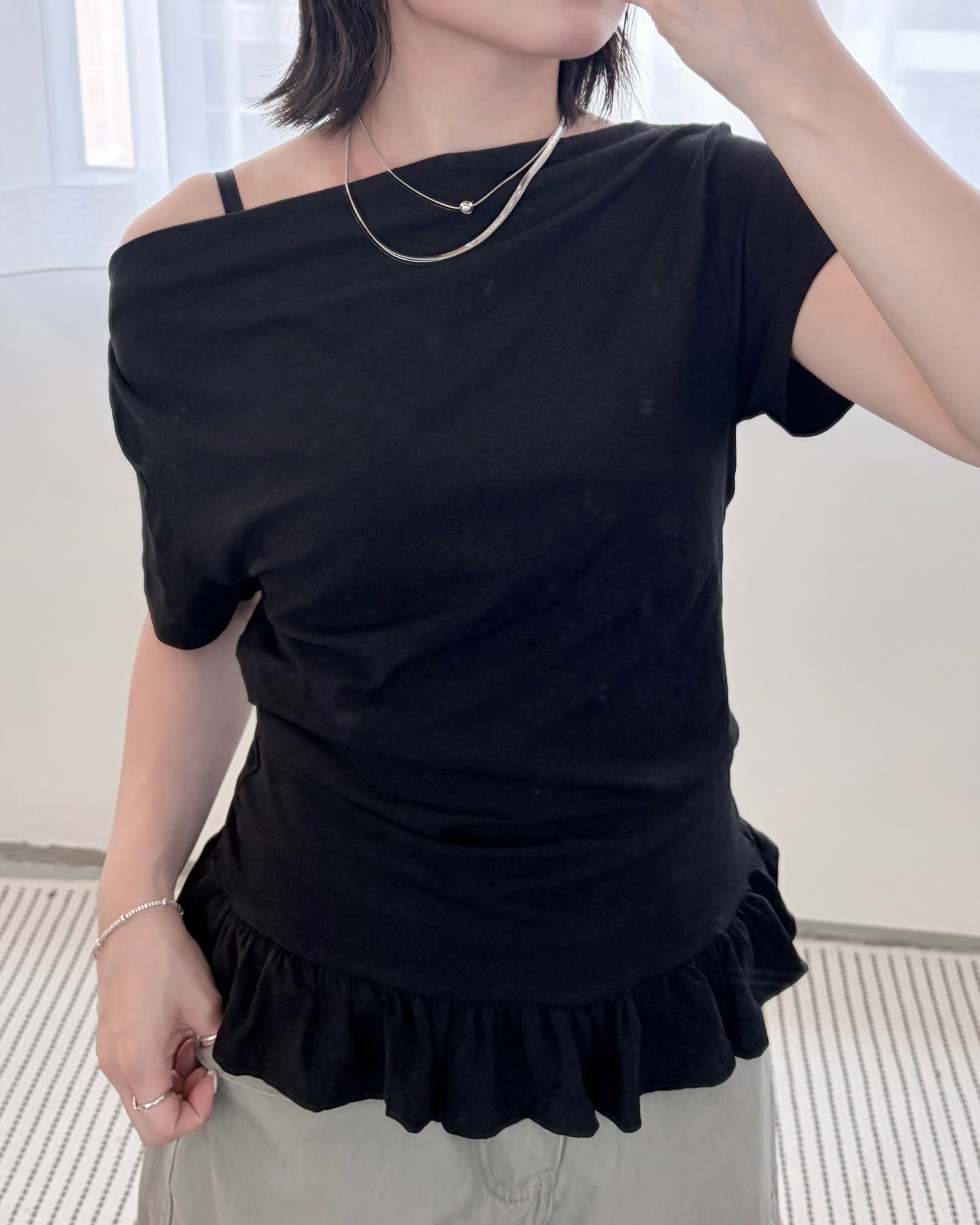 TP830- Off- shoulder Ruffle Top | Charcoal | Black