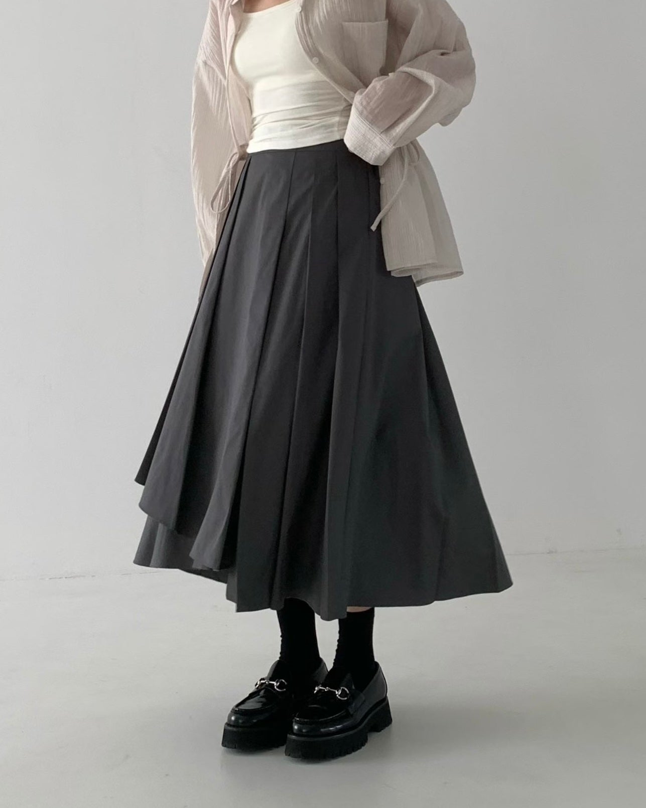 SK147- Layer Pleated Skirt | Grey | Black