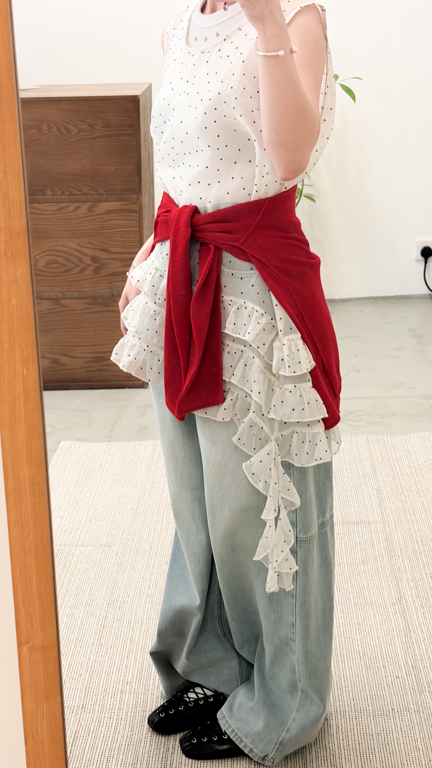 TP750- 網紗不規則Ruffle Vest Top | Ivory