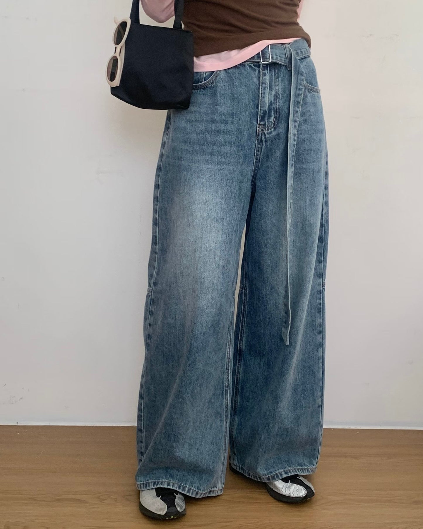 PT106- Wide Blue Jeans With Belt | Light Blue | Deep Blue ( S / M )