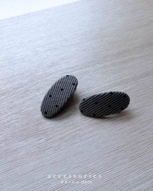 AC277- Small Dot Hair pin ( 2 set ) | Ivory | Grey