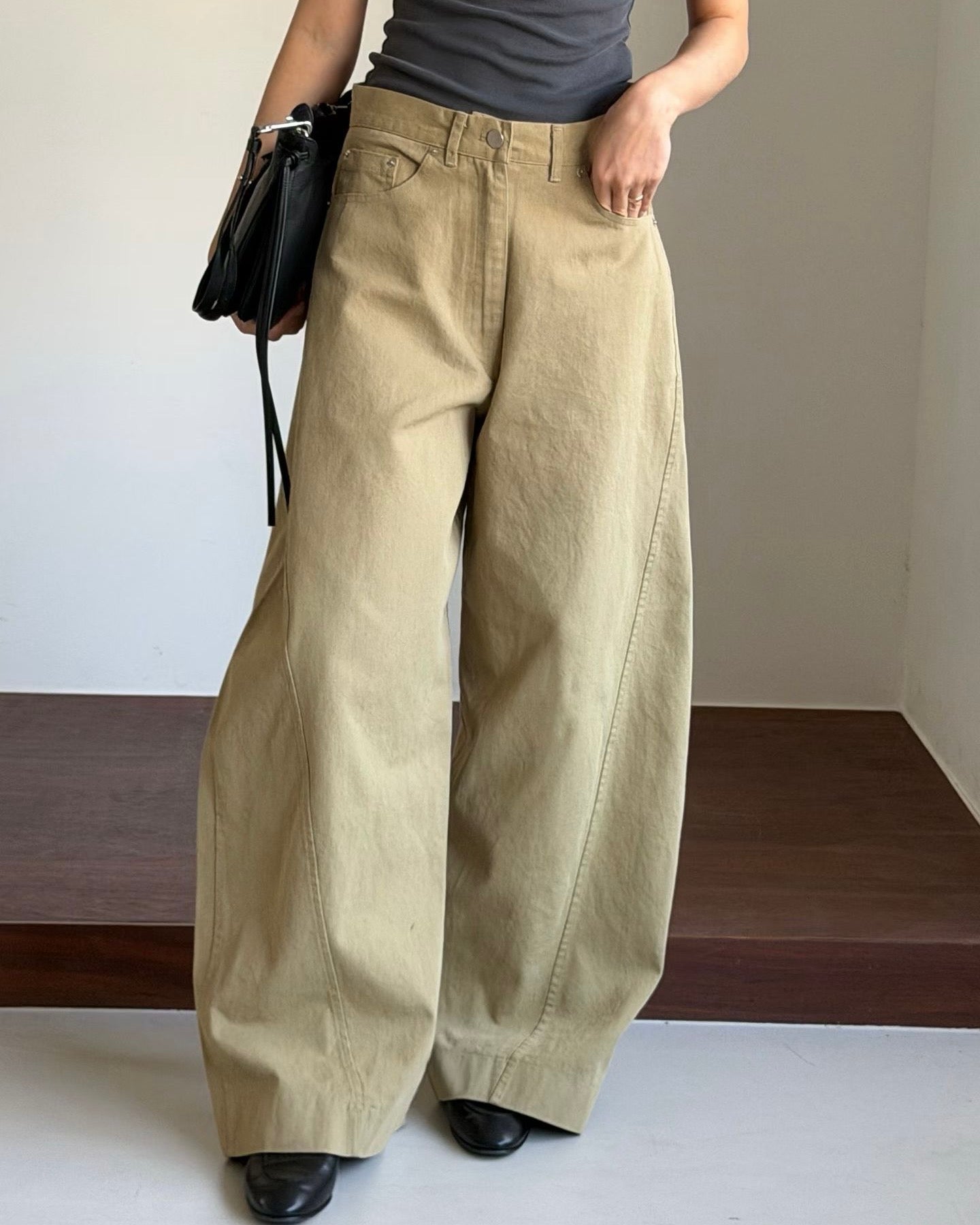PT110- 挺身棉質彎刀褲 | White | Beige | Charcoal |  ( S / M / L )