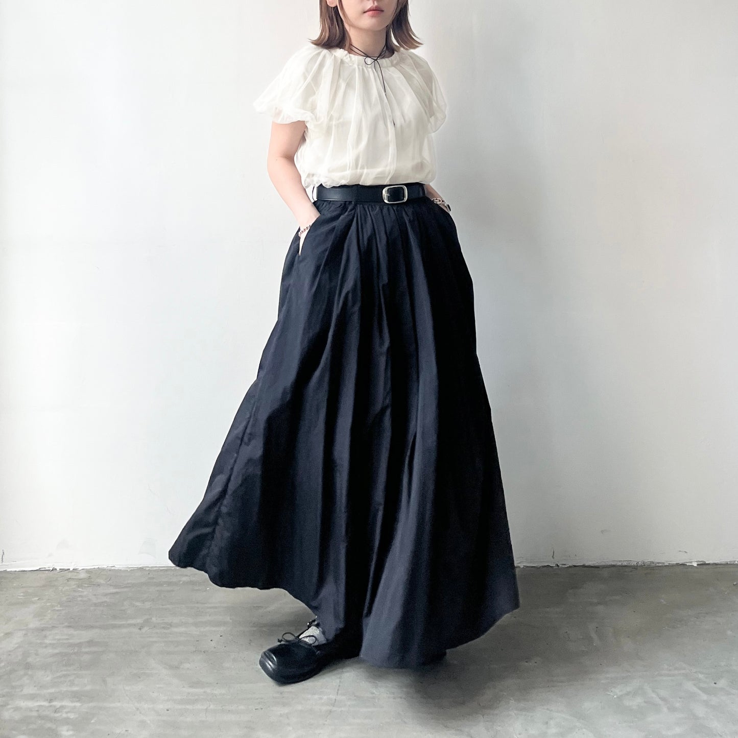 SK76- Umbrella Skirt With Belt | White | Black