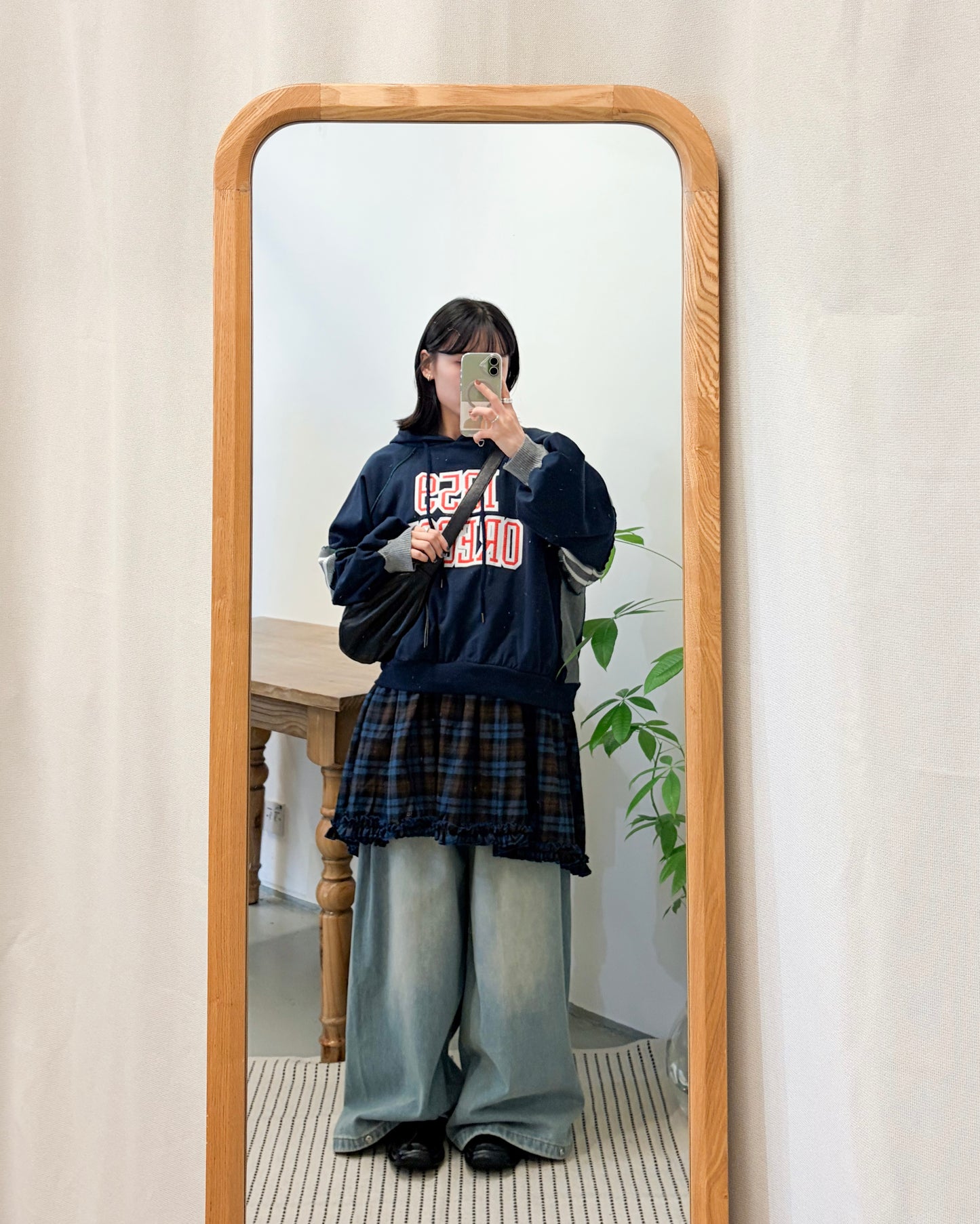 TP708- 拼布Printed Sweatshirt | Grey | Navy