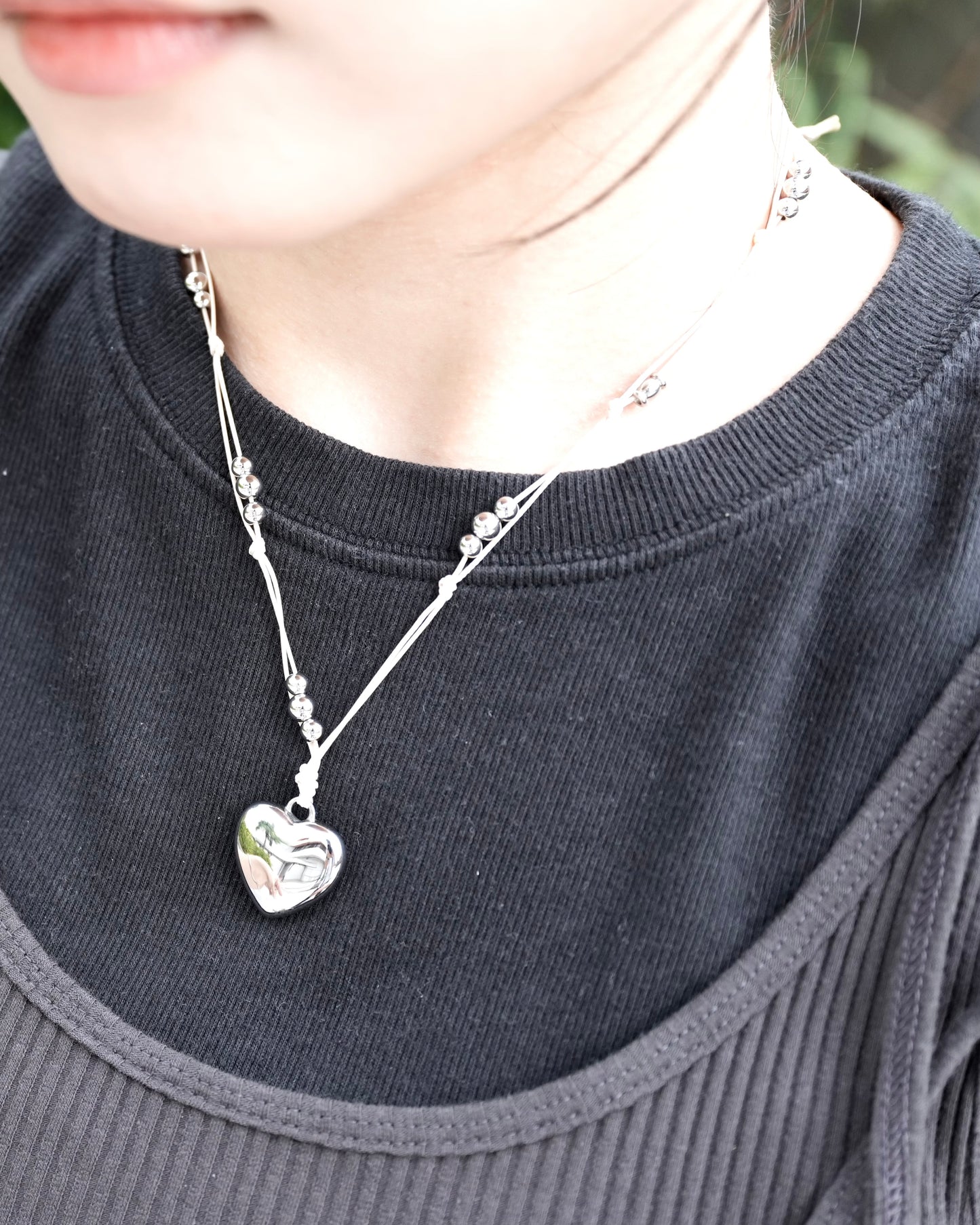 AC272- Handmade Heart Dot Necklace | Beige | Black ( 心心有微重量 )