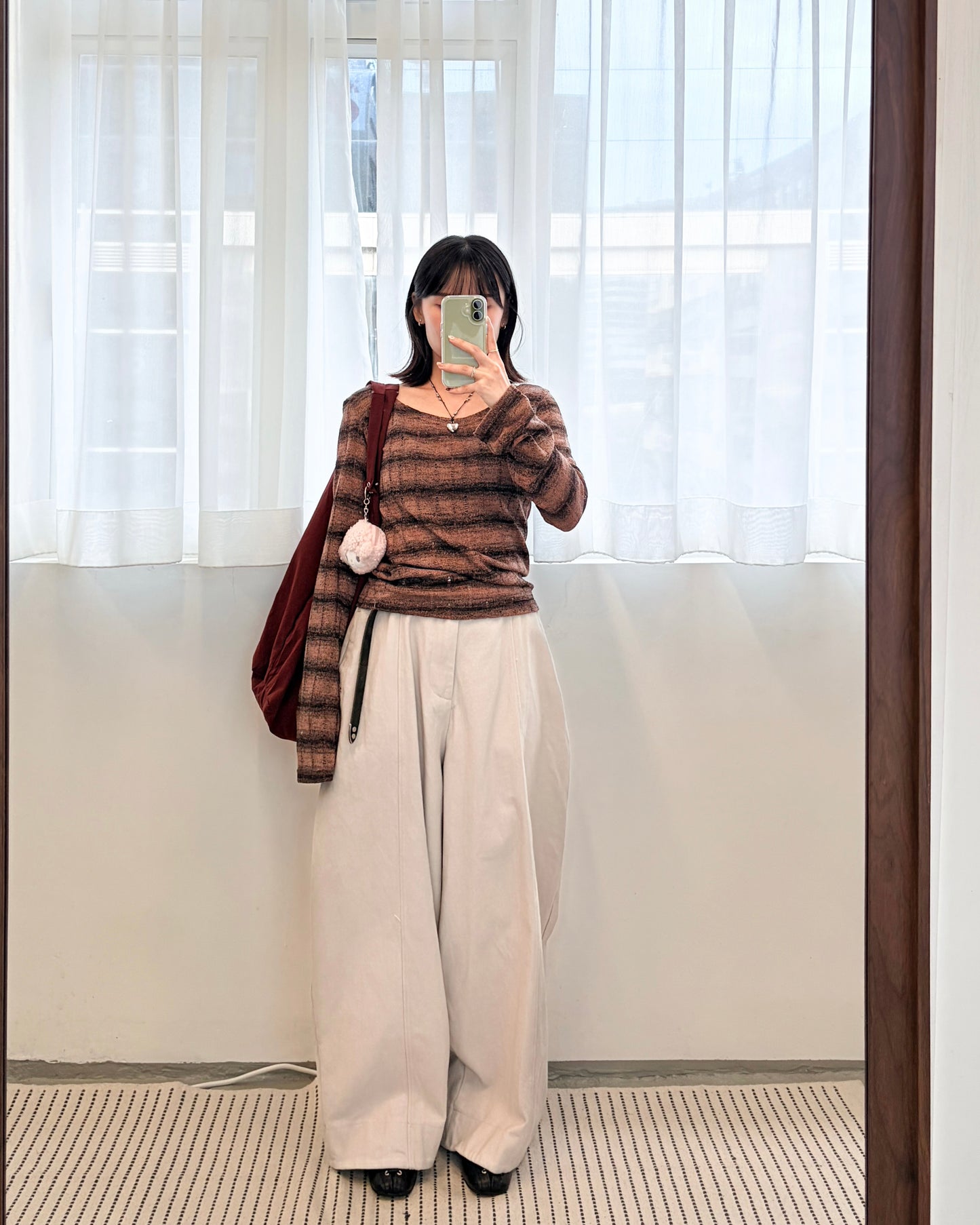 TP684- 破爛微喇叭袖橫間Top | Green | Brown