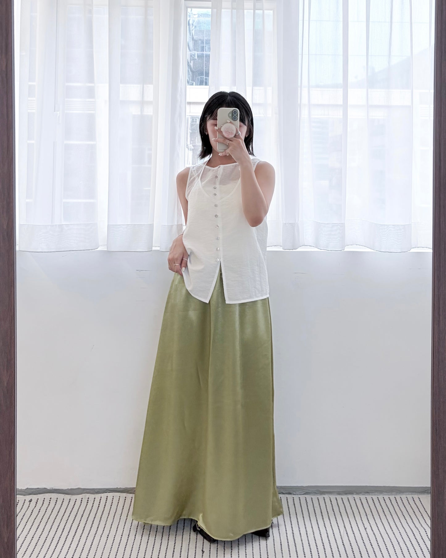 TP829- Office Vest | White | Black