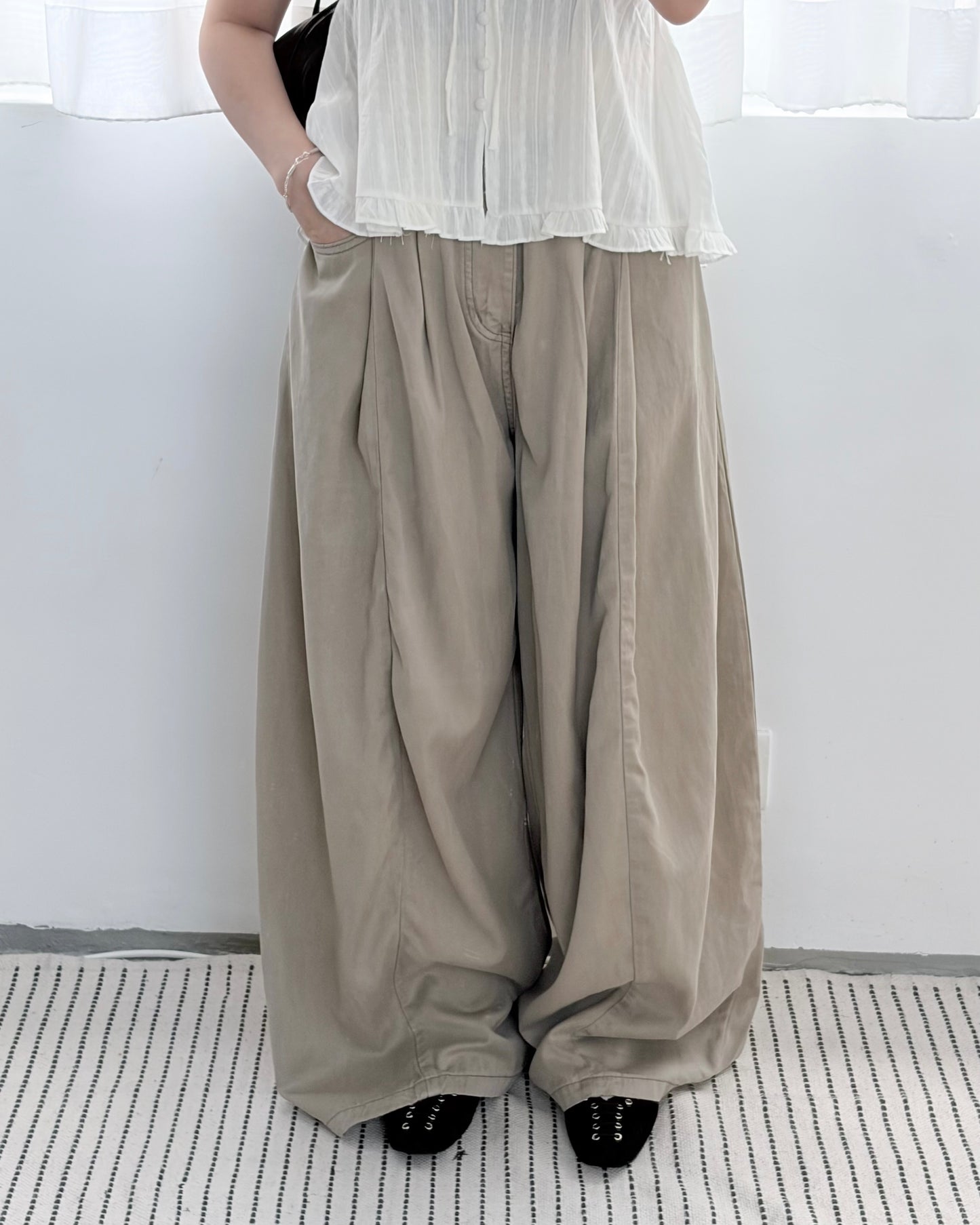 PT115- Soft Wide Leg Pants | White | Beige Grey