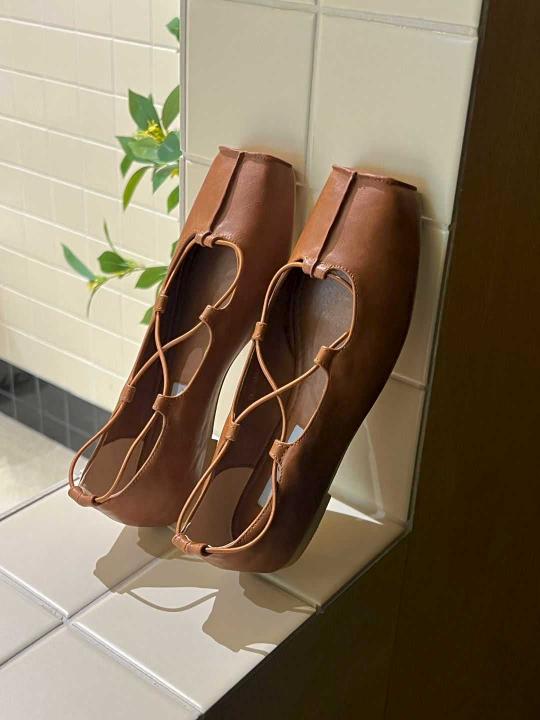 SH11- Square Ballet Flats | Brown | Black