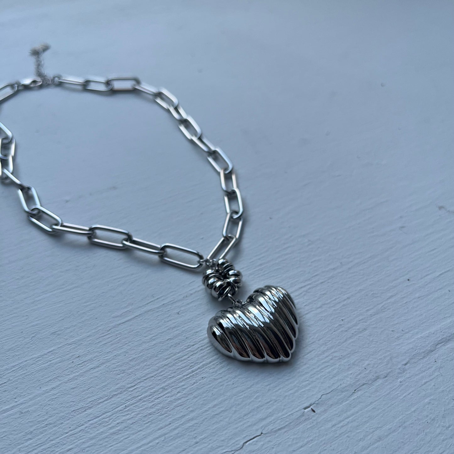 AC163- Chunky Heart Necklace