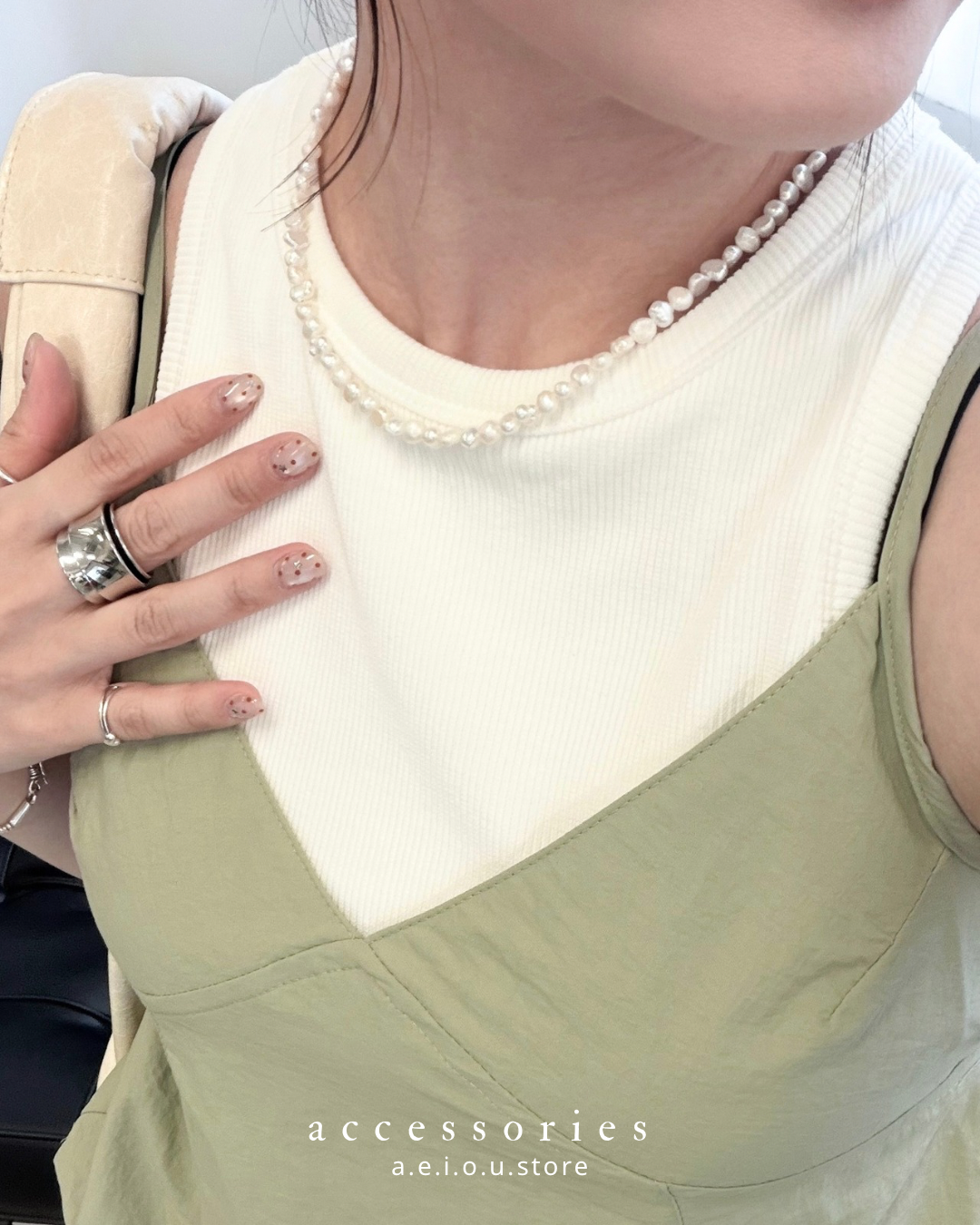 AC322- Daily Pearl Necklace