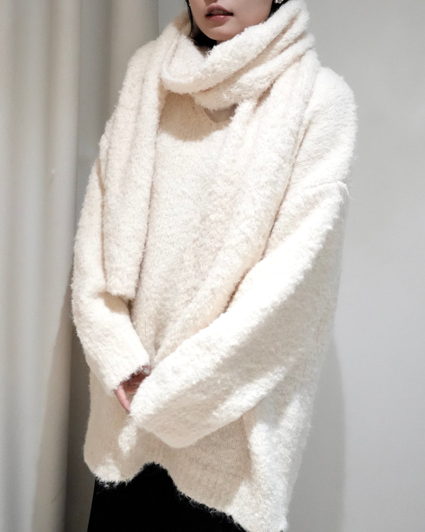 TP701- Knit With Scarf Set | White | Navy | Grey