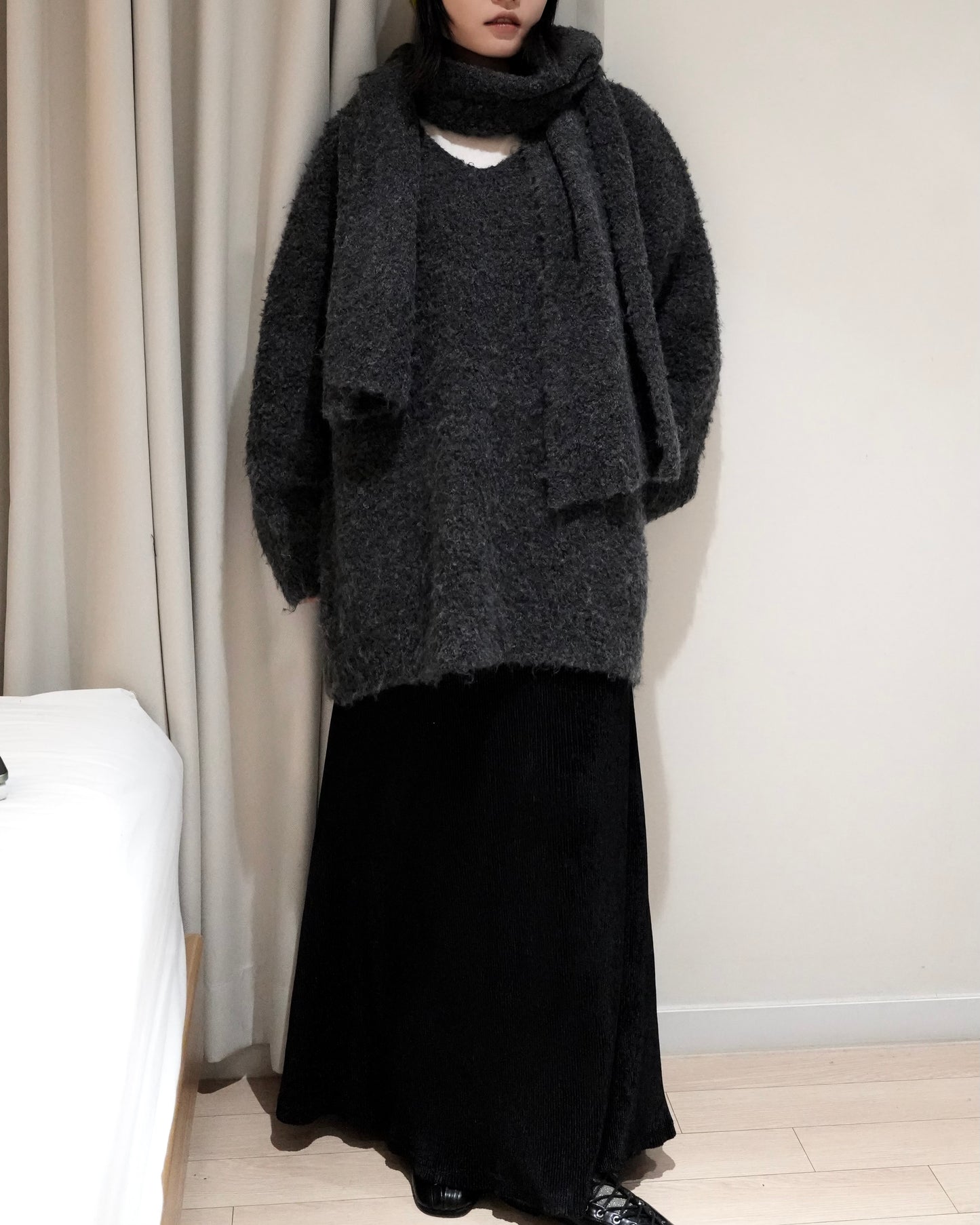 TP701- Knit With Scarf Set | White | Navy | Grey