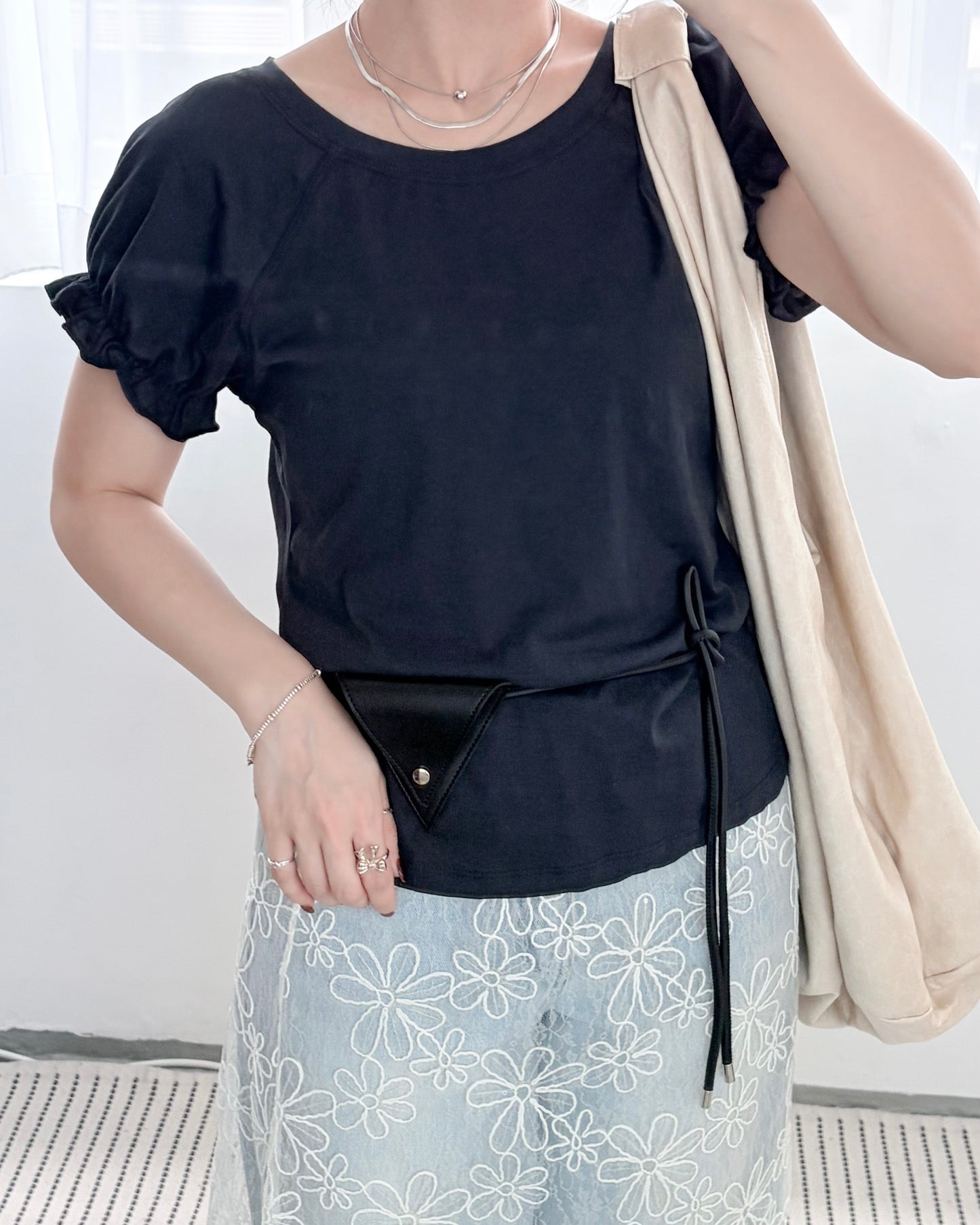 TP792- Ruffle Sleeves Top | White | Navy