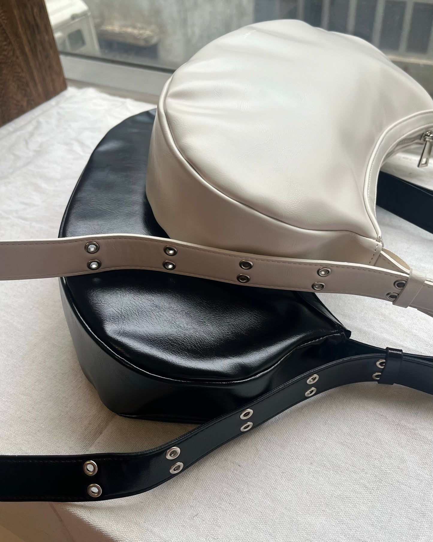 BG41- 2Way Shoulder Bag ( Vegan Leather ) | Ivory | Black