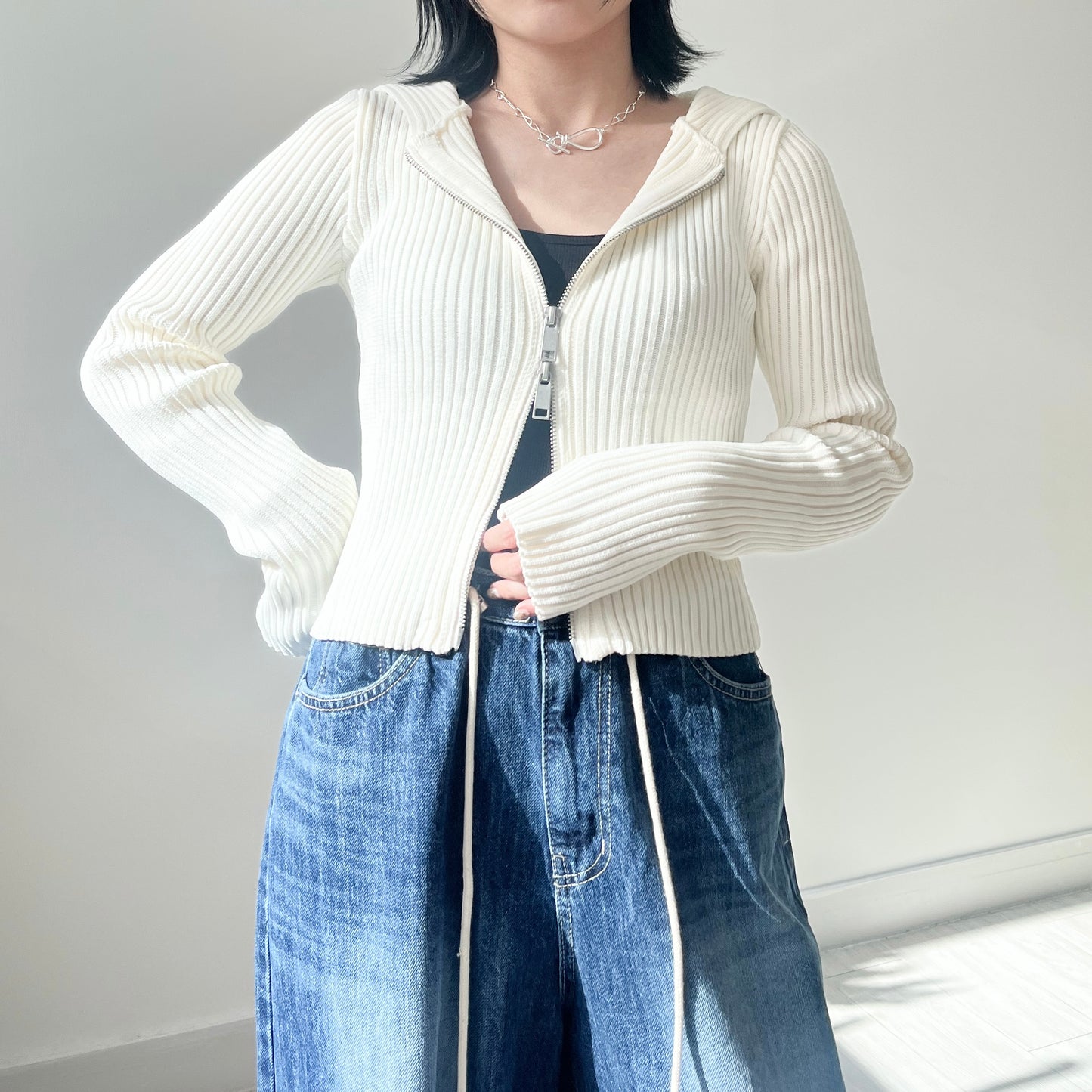 TP409- Zip Cardigan | Ivory | Black