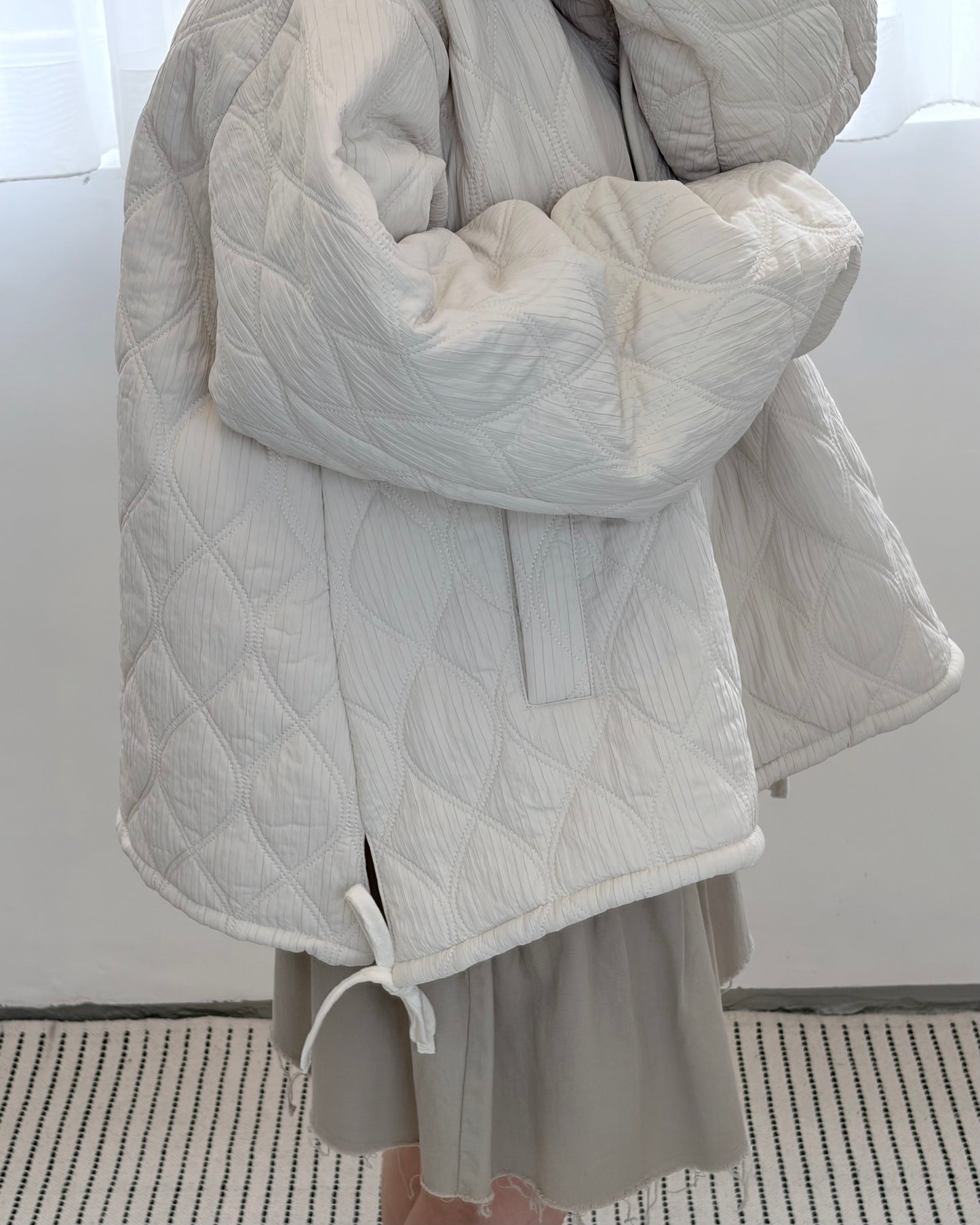 JK47- Design Cotton Coat | White | Black