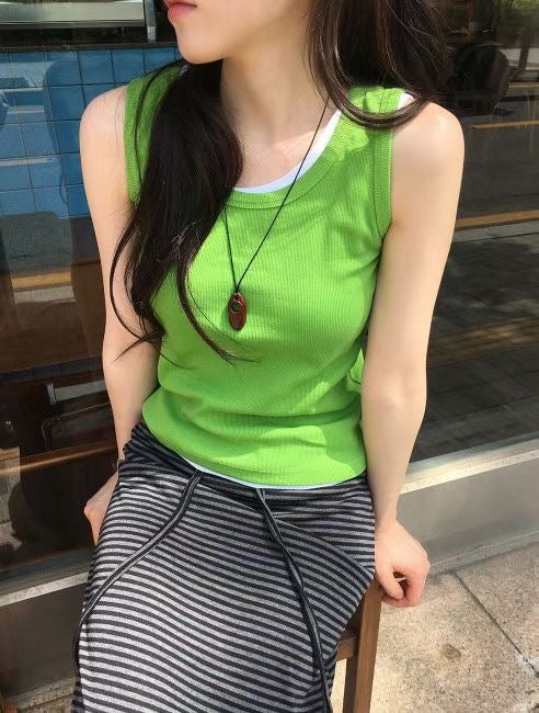 TP776- Daily Basic Vest | White | Black