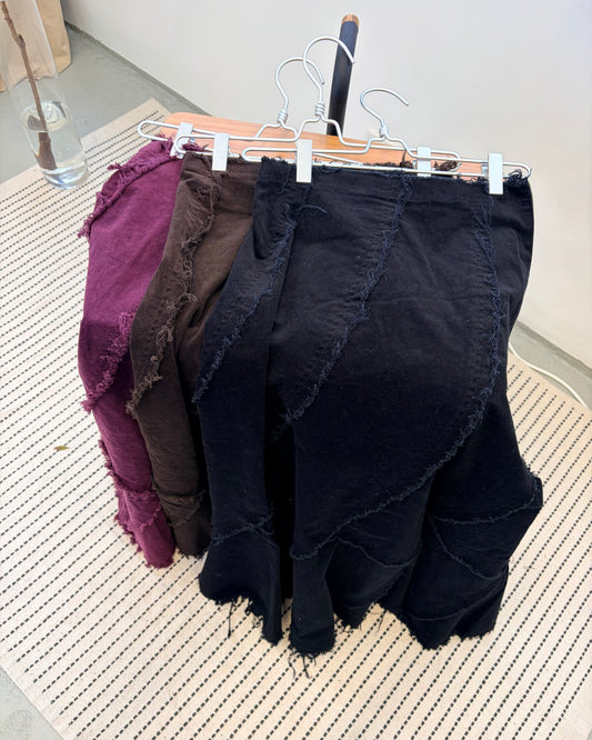 SK135- 薄燈芯絨破爛邊半截裙 ｜ Black | 棗紅色 | Brown