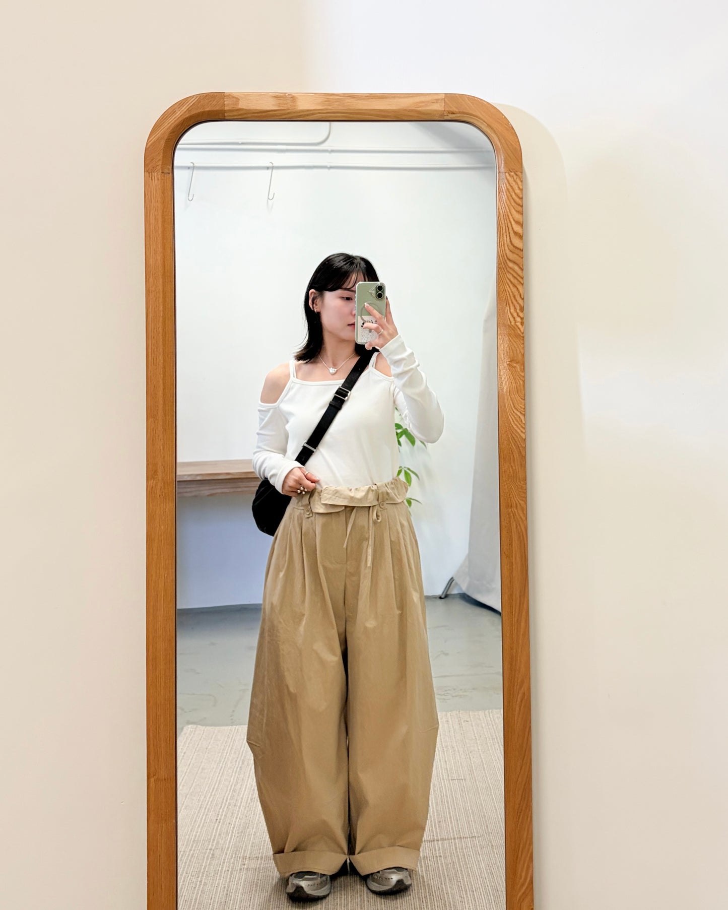 PT105- Ruffle Wide Pants | Beige | Khaki