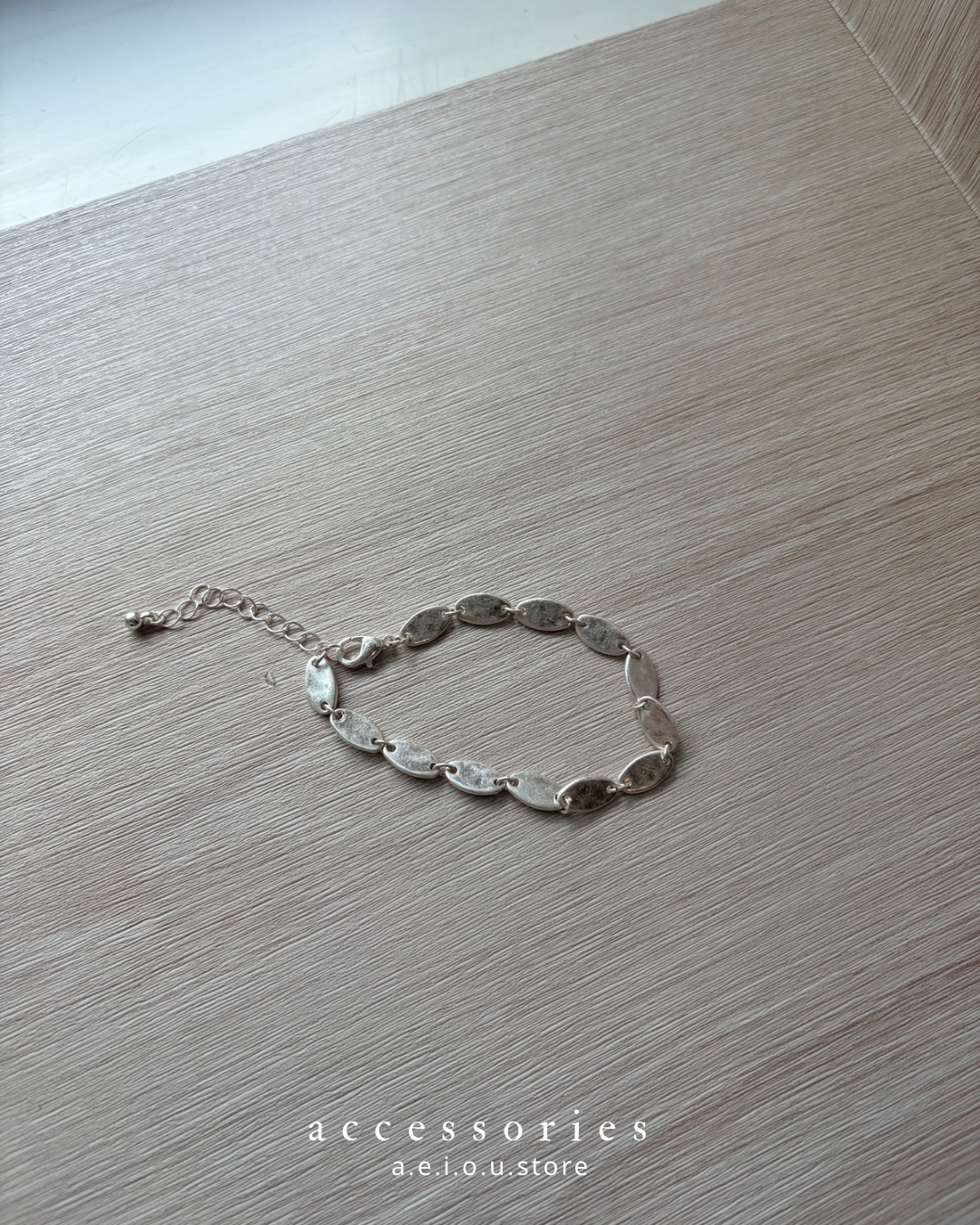 AC281- 亞面橢圓形手鏈