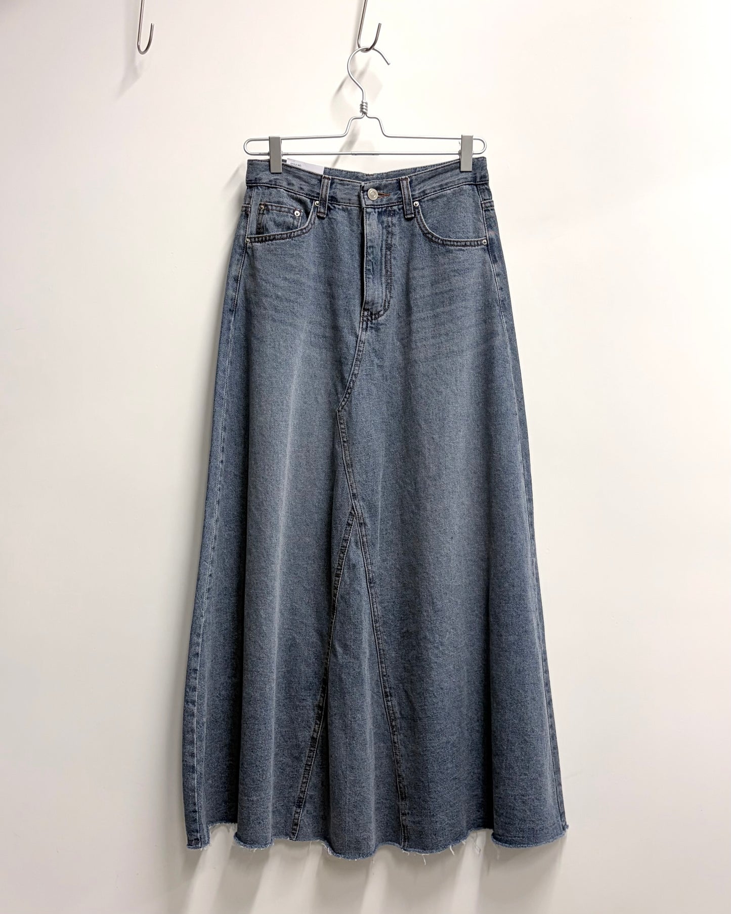 SK151- Daily Denim Skirt ( S / M )
