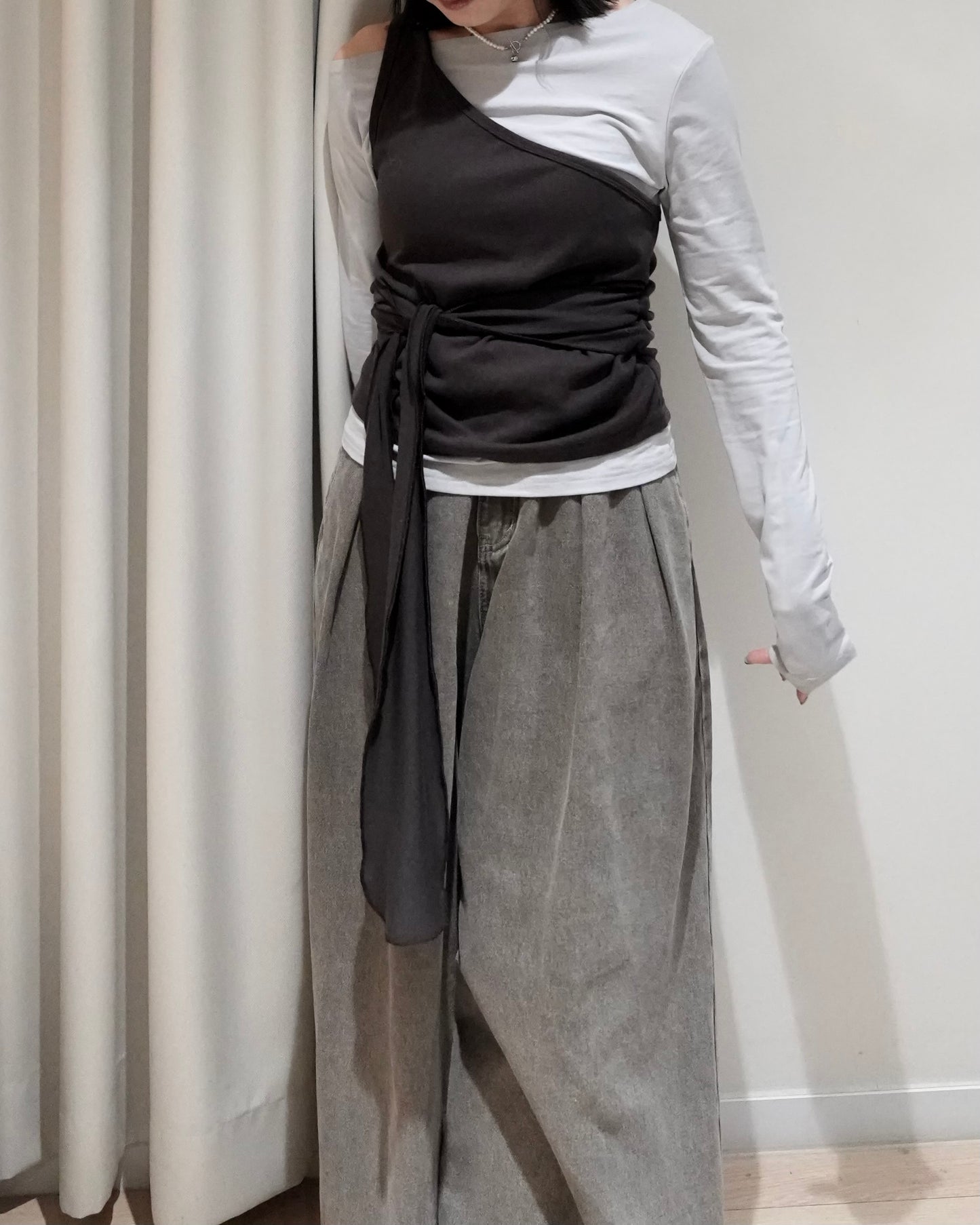 TP697- 斜肩背心綁帶Top Set | Brown x  Blue | White x Grey ( 2件連住 )