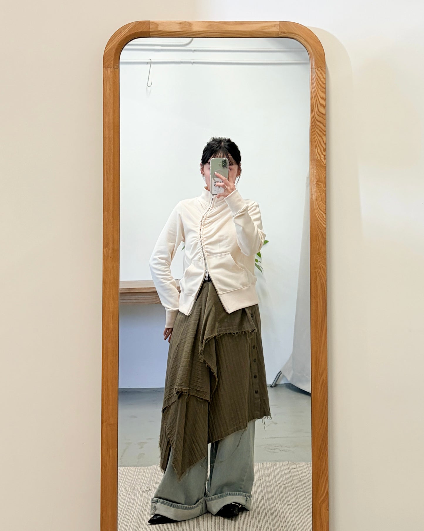 JK51- 個性不規則拉鍊外套 | Ivory | Black