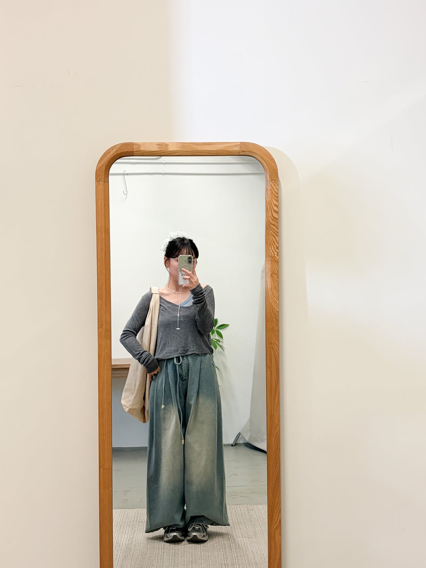 TP724- 軟熟斜肩短身長袖top | Grey | Brown | Green | Black