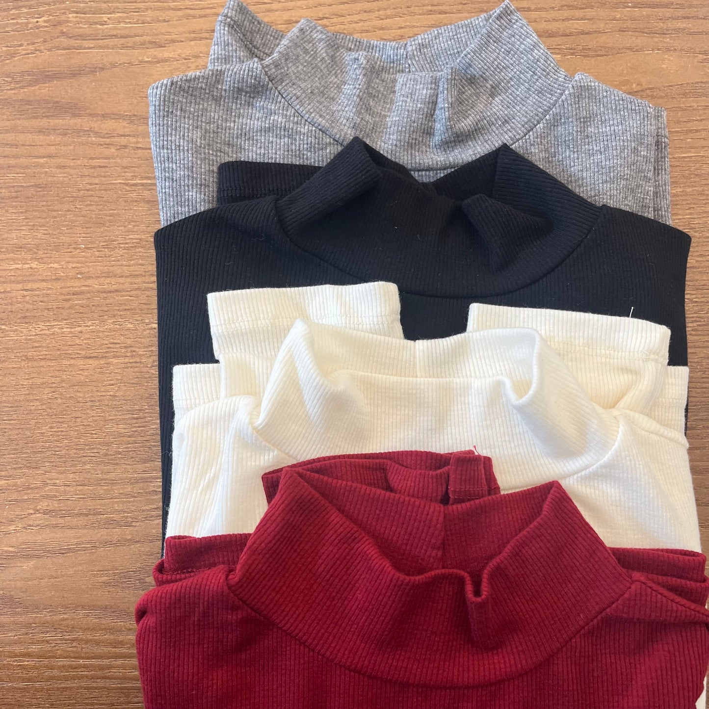 TP429- Basic Top | Ivory ｜ Red | Grey | Black