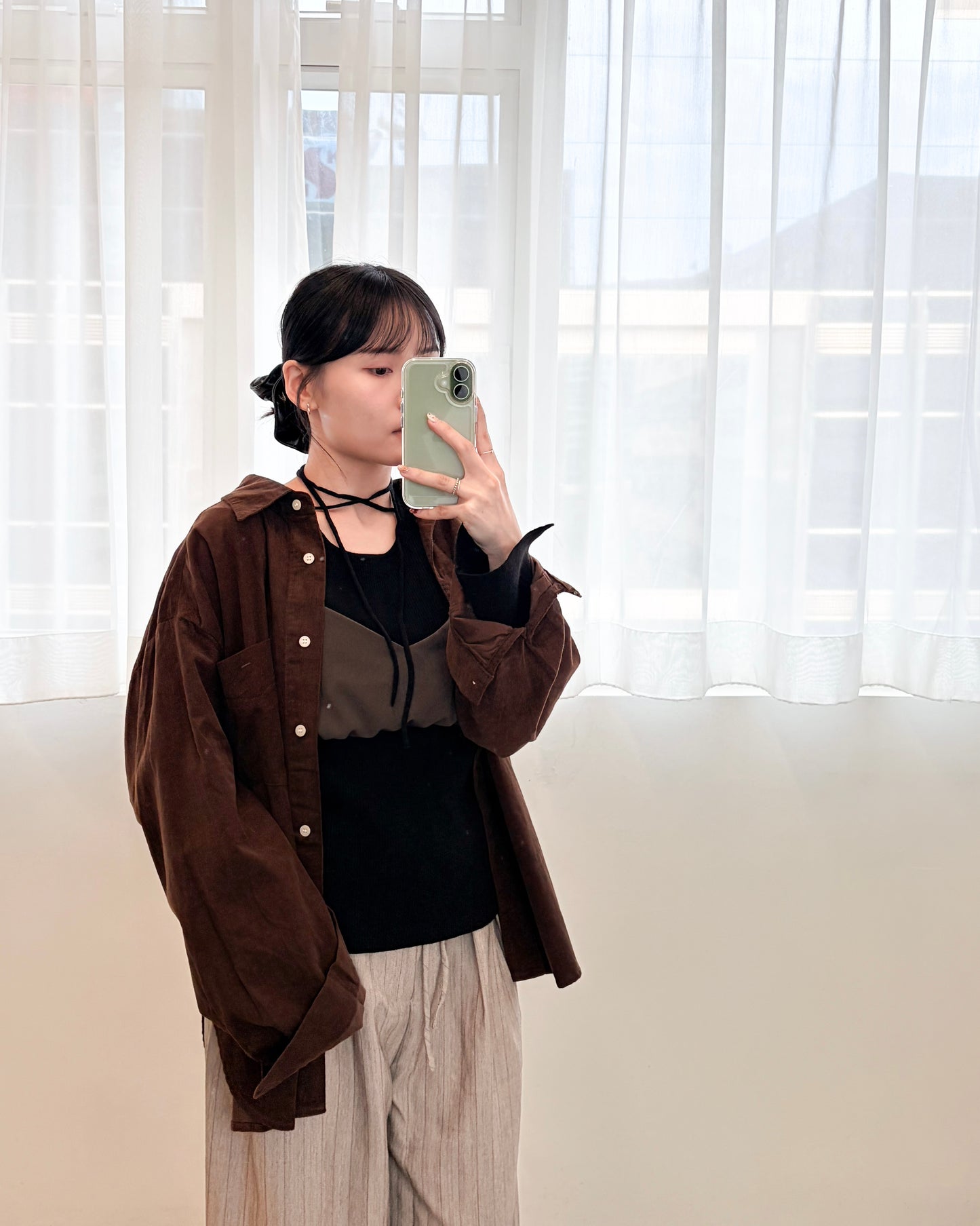 TP696- 三色薄燈芯絨恤衫 ｜ Ivory | Light Green | Brown