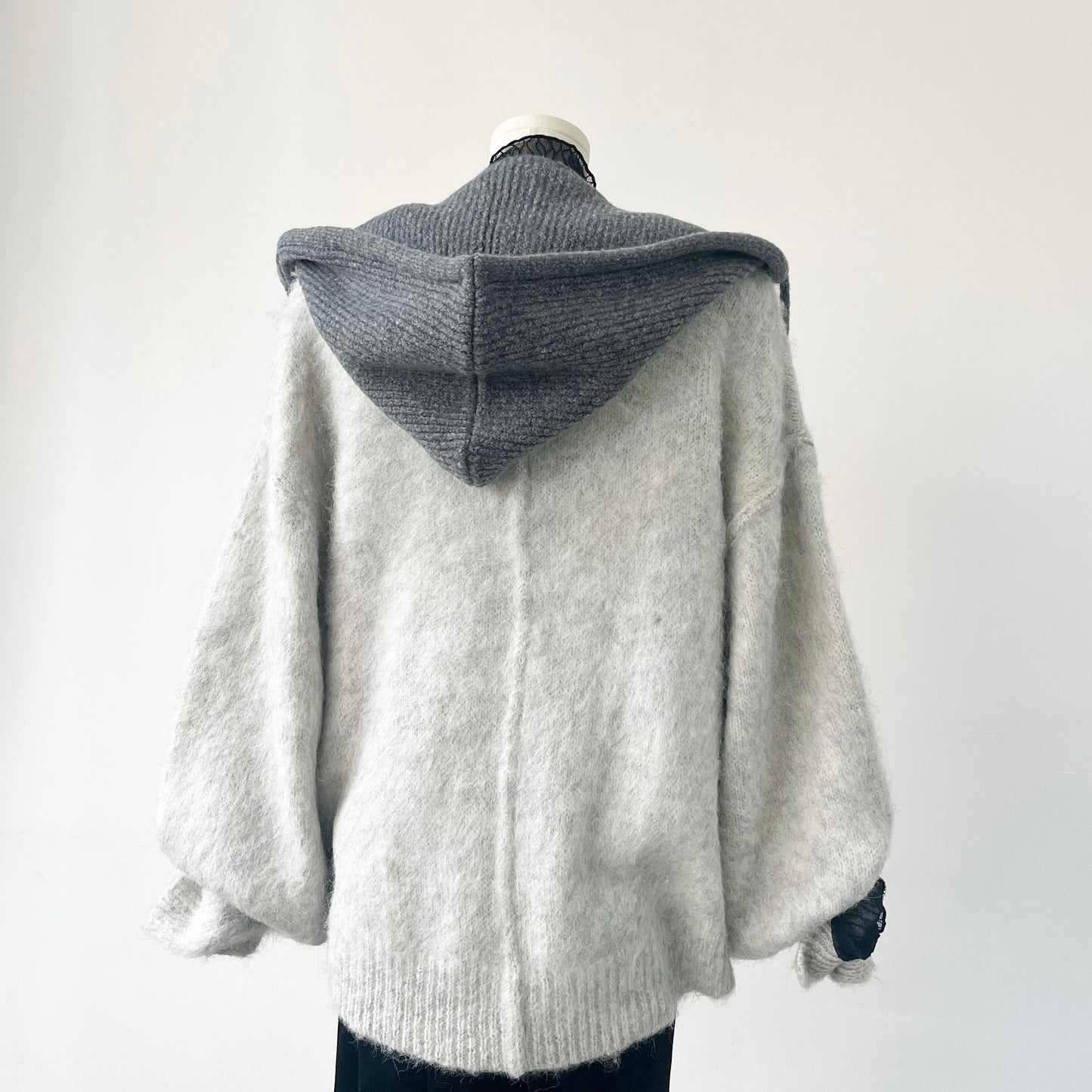 H26- Hat with Scarf | Ivory | Grey | Black