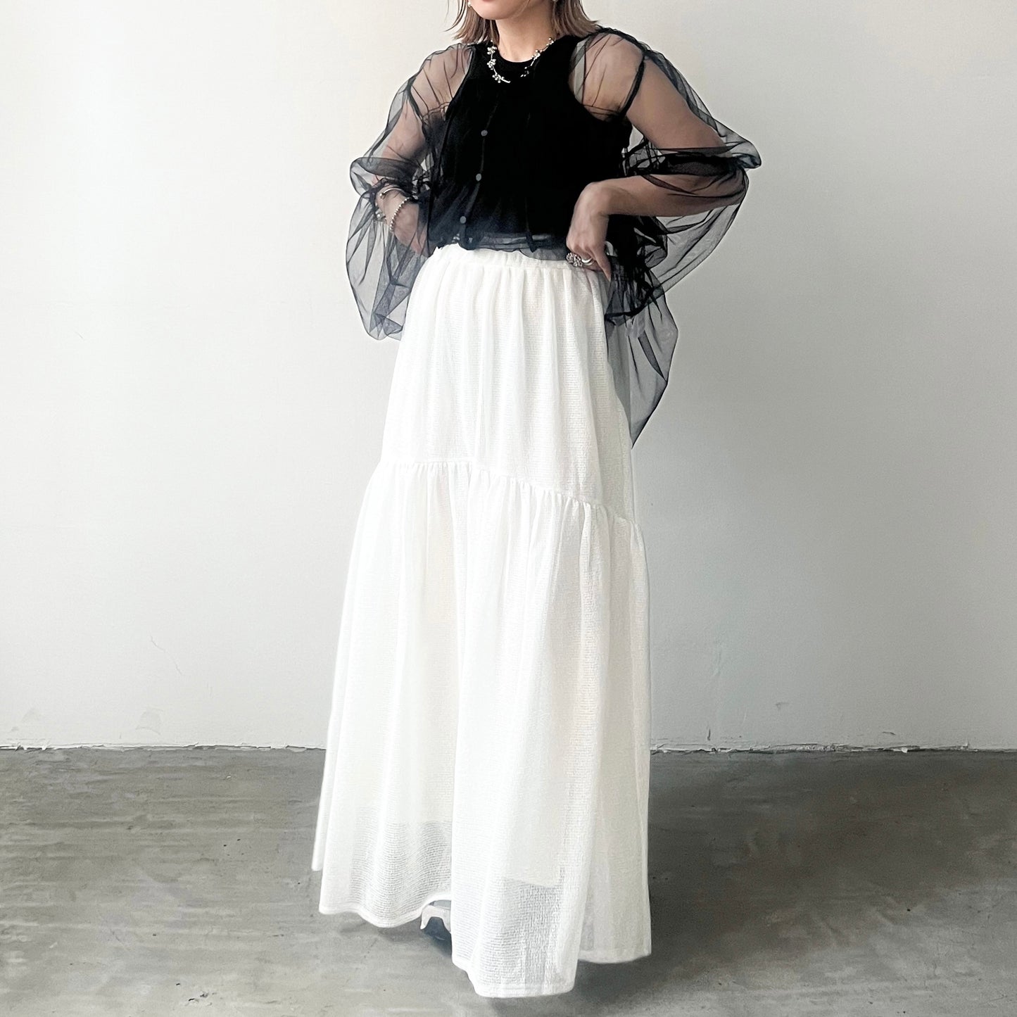 SK71- Mesh Flare Skirt | White  | Black