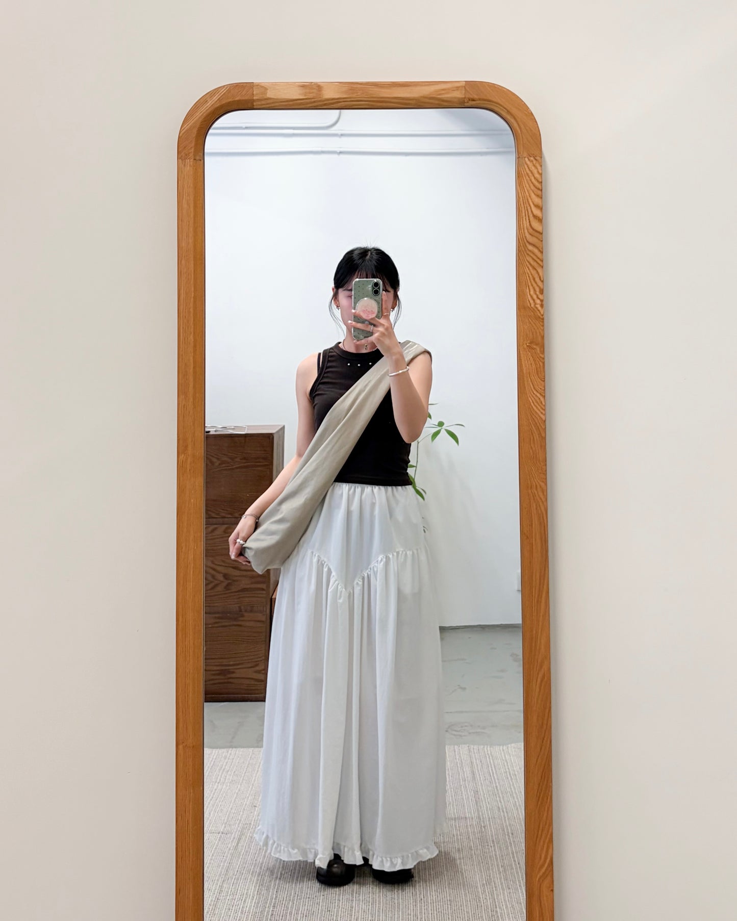 BG48- 2 Way Cushion Tote Bag | Grey Beige | Black