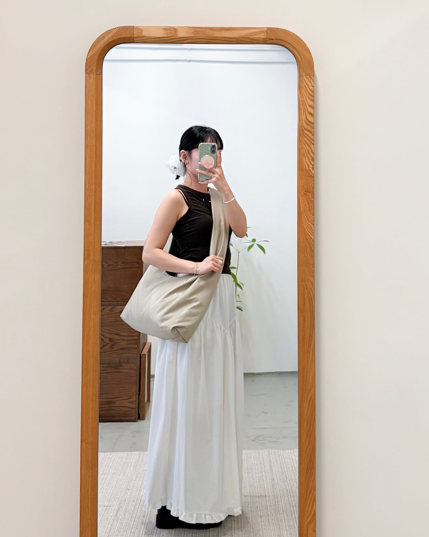 BG48- 2 Way Cushion Tote Bag | Grey Beige | Black