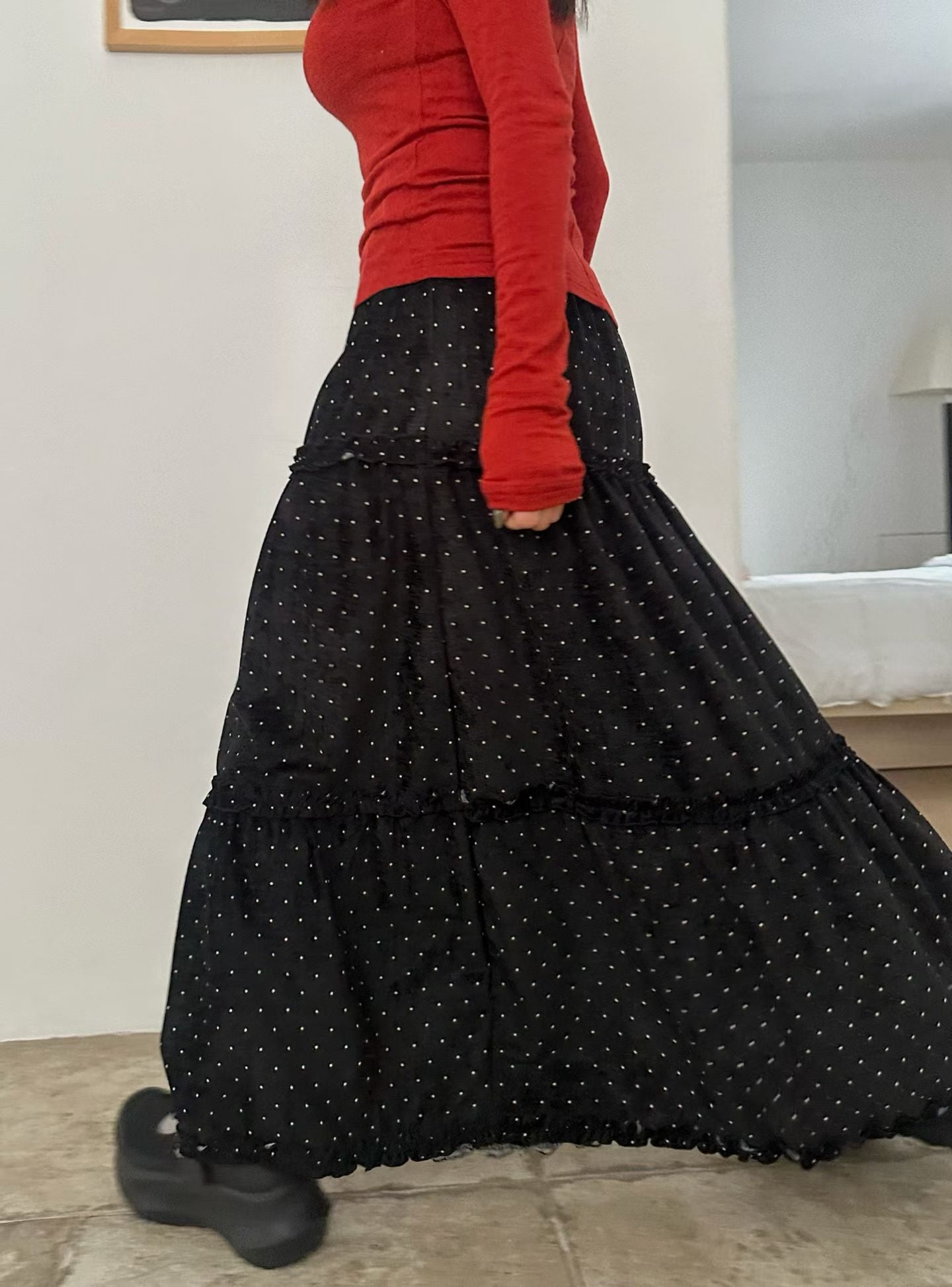 SK140- Black Small Dot Ruffle Skirt  ( 薄絨 ）