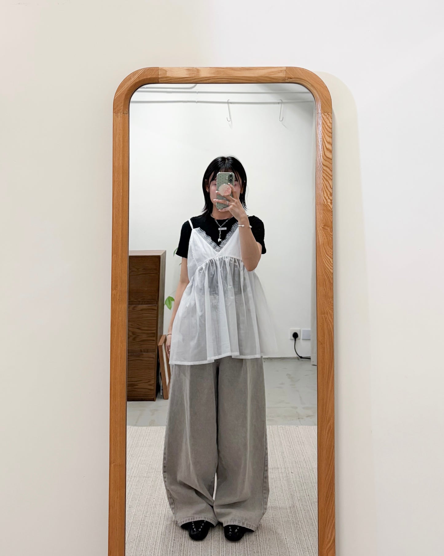 TP758- 暗花Skinny Top | White | Black