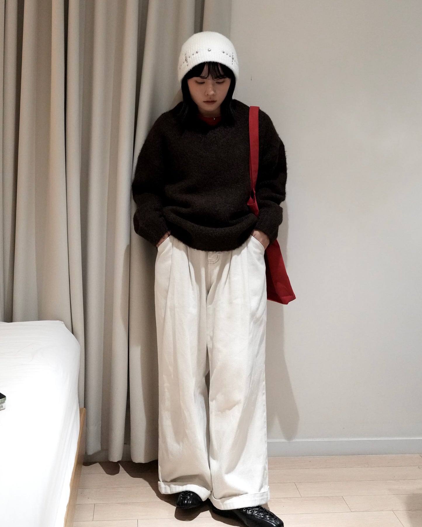 TP702- V Neck knit Top | Ivory | Camel | Brown