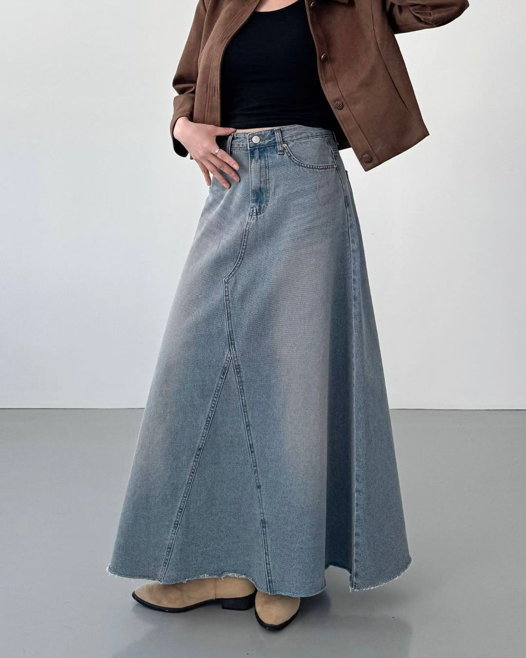 SK151- Daily Denim Skirt ( S / M )