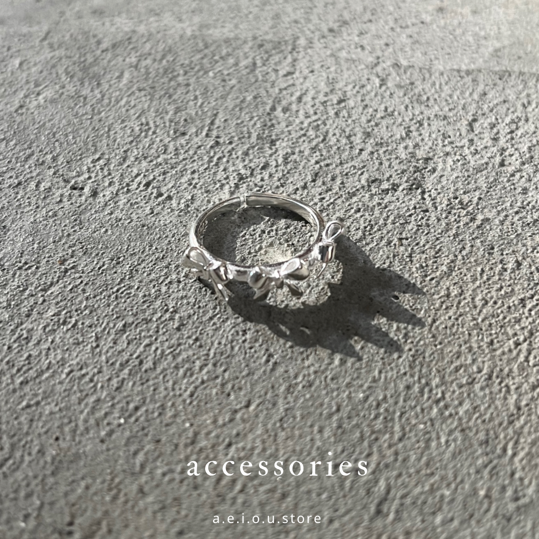 AC85- S925 Three Ribbon Ring