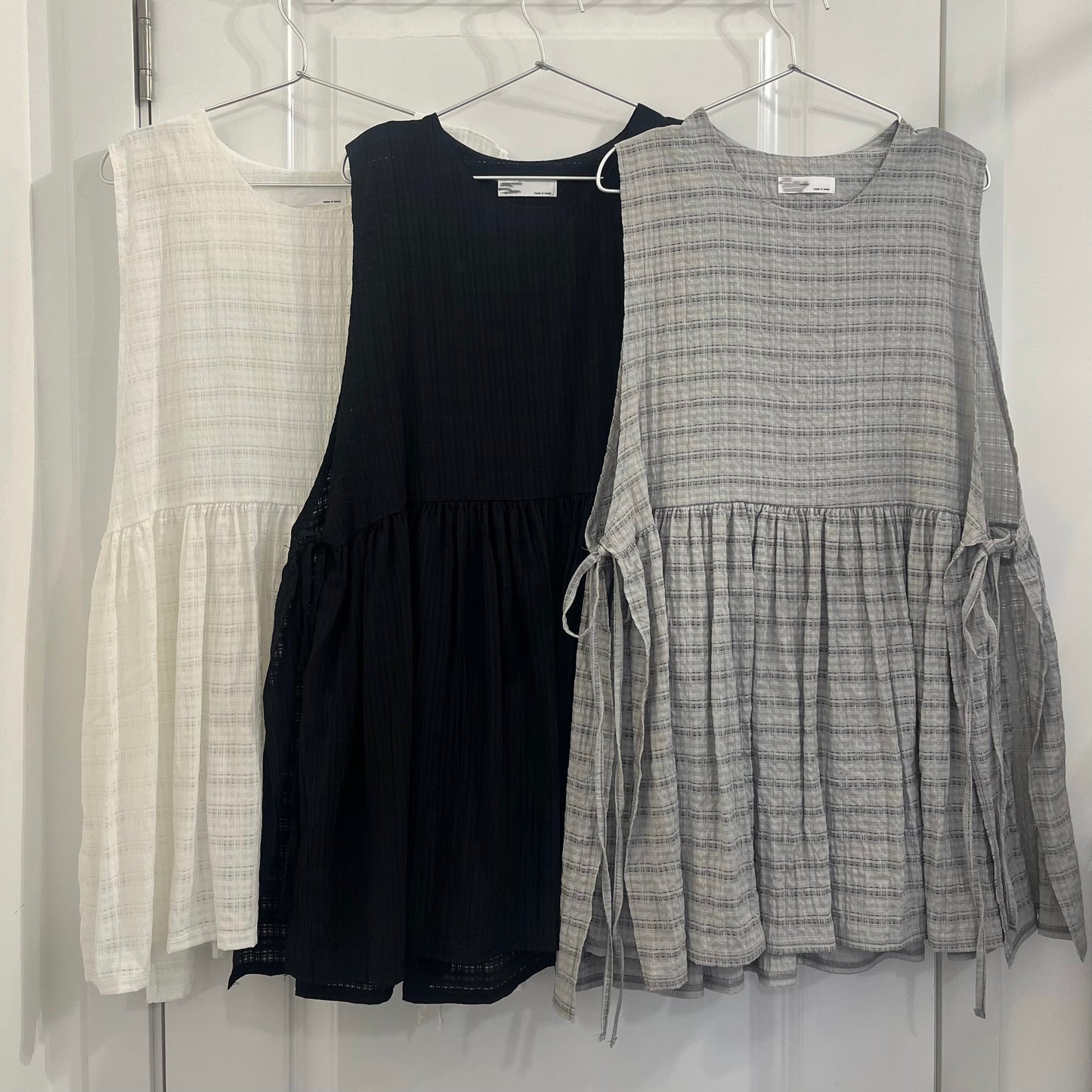 TP635- Big Cheked Side Ribbon Vest Layer | Grey
