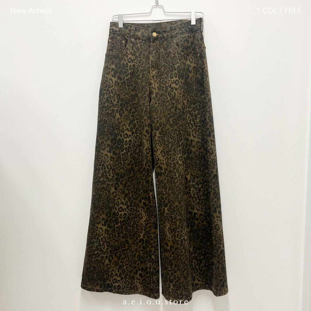 PT71- Leopard Pants  | S / M