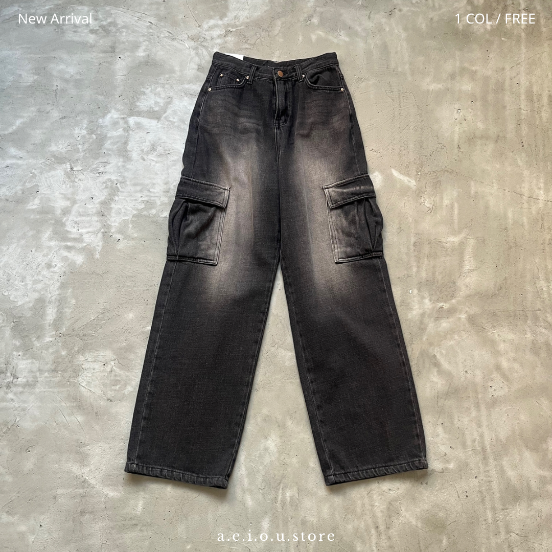 PT43- Black Pocket Wash Jeans | S | M | L