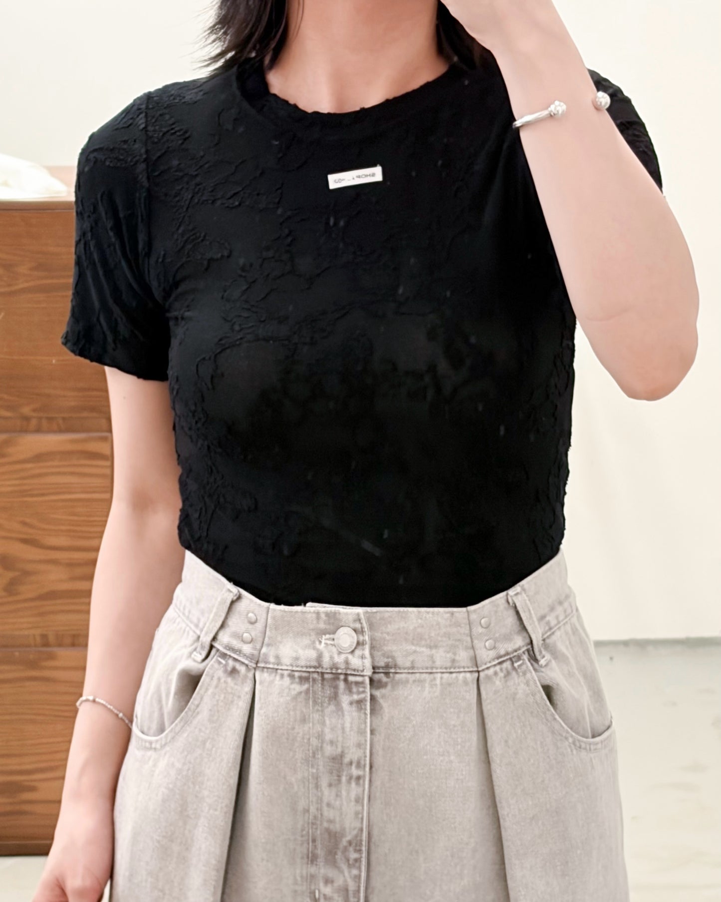 TP758- 暗花Skinny Top | White | Black