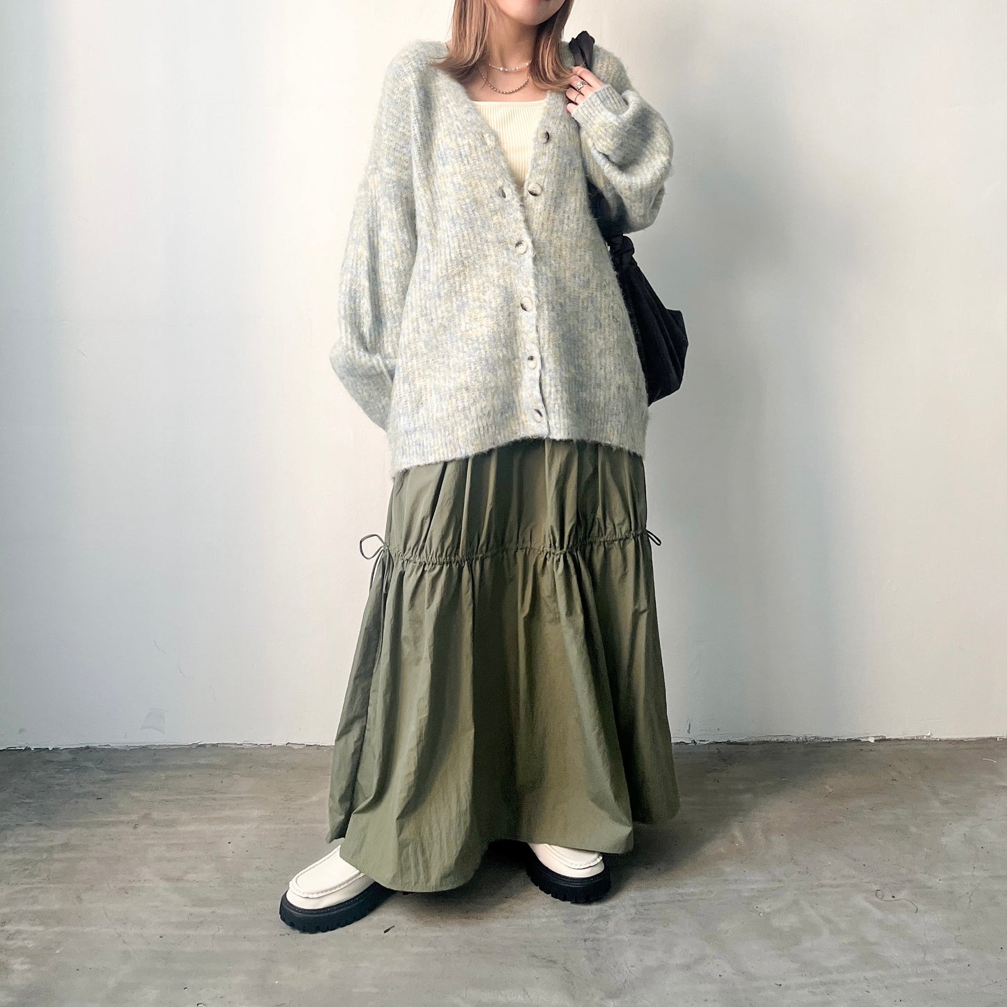 JK10- 混色V Neck Knitted Cardigan | Ivory | Brown | Navy
